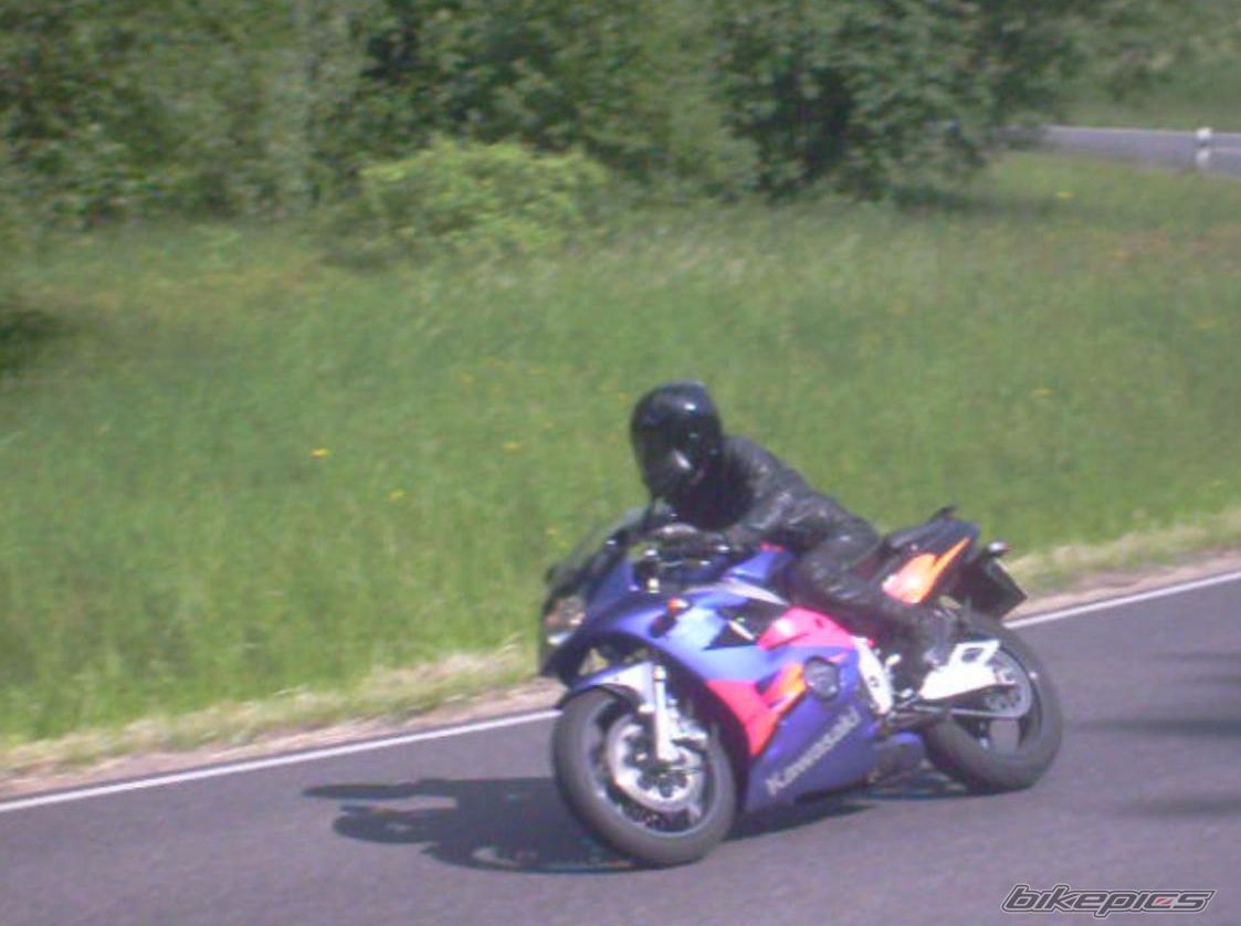1995 KAWASAKI ZXR 400 | Picture 1701023 motorcycle photo