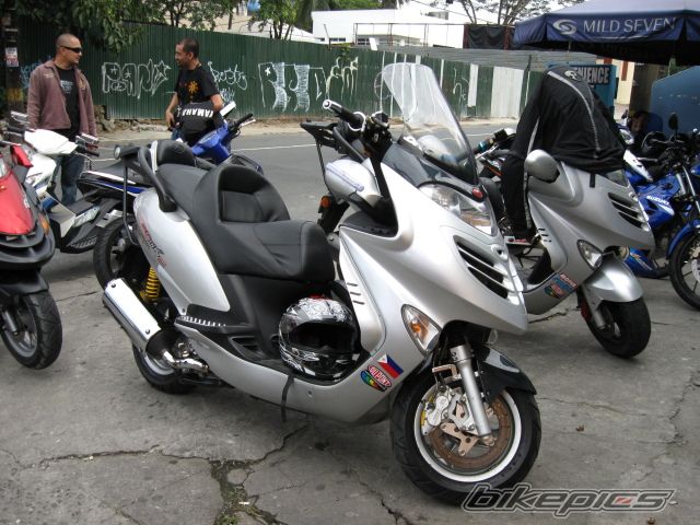 2004 KYMCO GRAND DINK 250 | Picture 1701192 motorcycle photo