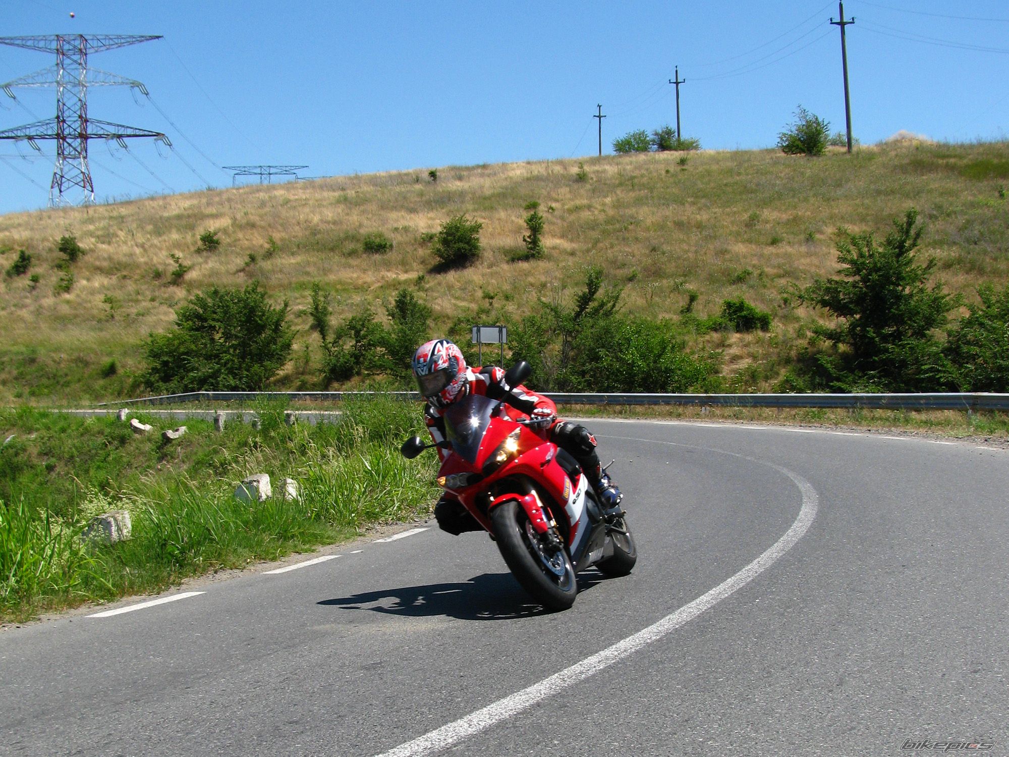 2005 YAMAHA YZF R6 | Picture 1704043 motorcycle photo