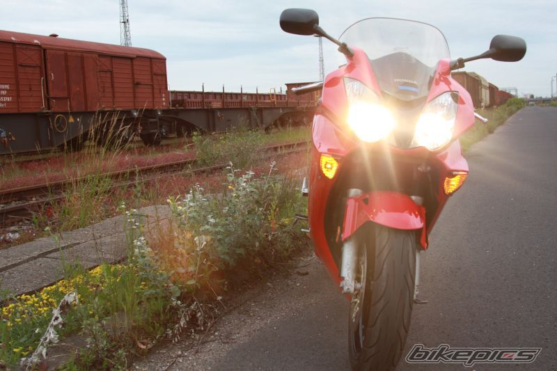 2003 HONDA VFR 800 | Picture 1704819 motorcycle photo