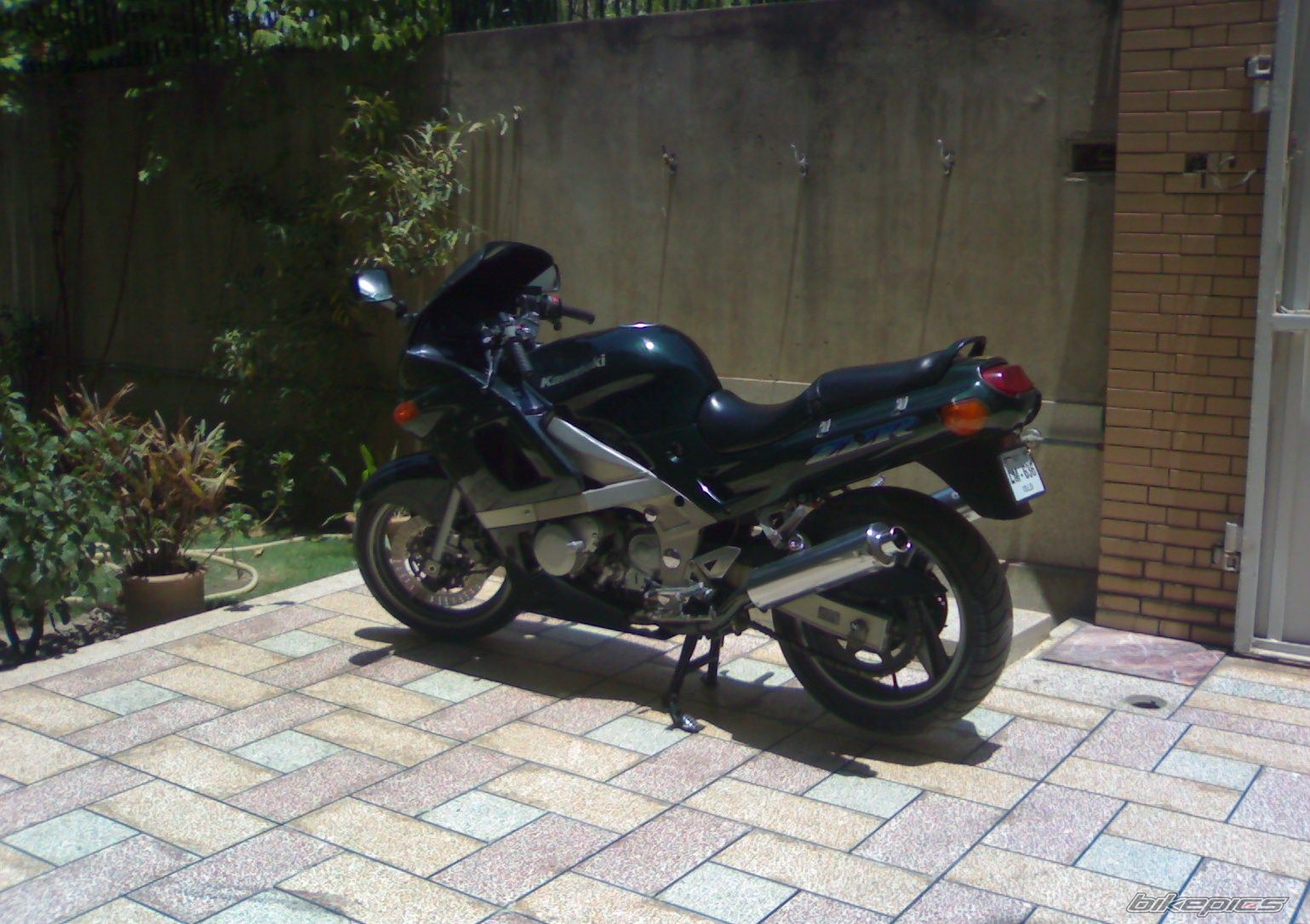 1997 KAWASAKI ZZR 400 | Picture 1705145 motorcycle photo