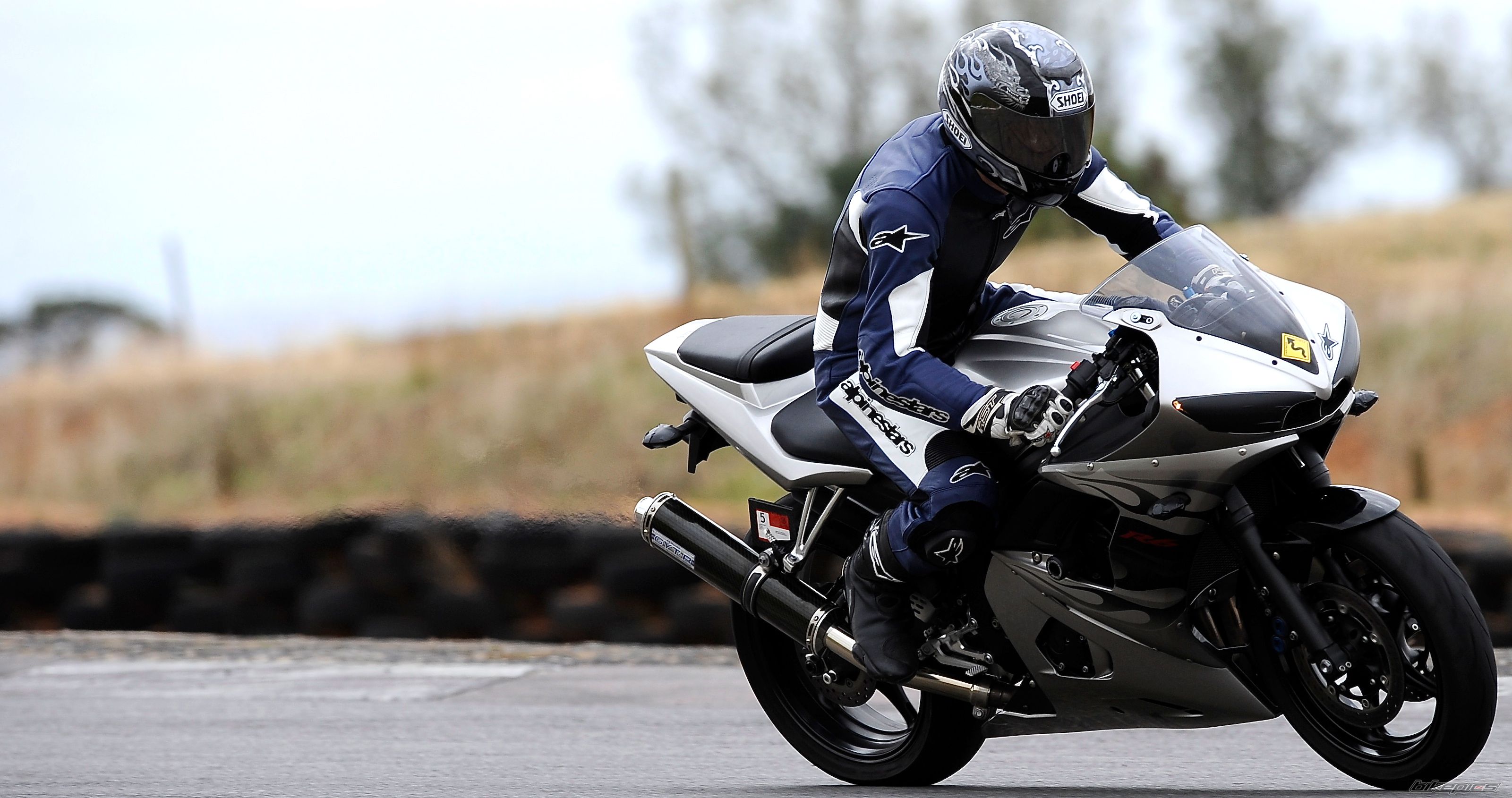 2004 YAMAHA YZF R6 | Picture 1705253 motorcycle photo