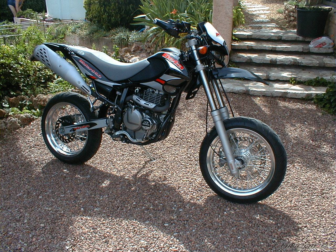 2004 BETA MOTARD 4.0 | Picture 170538 motorcycle photo
