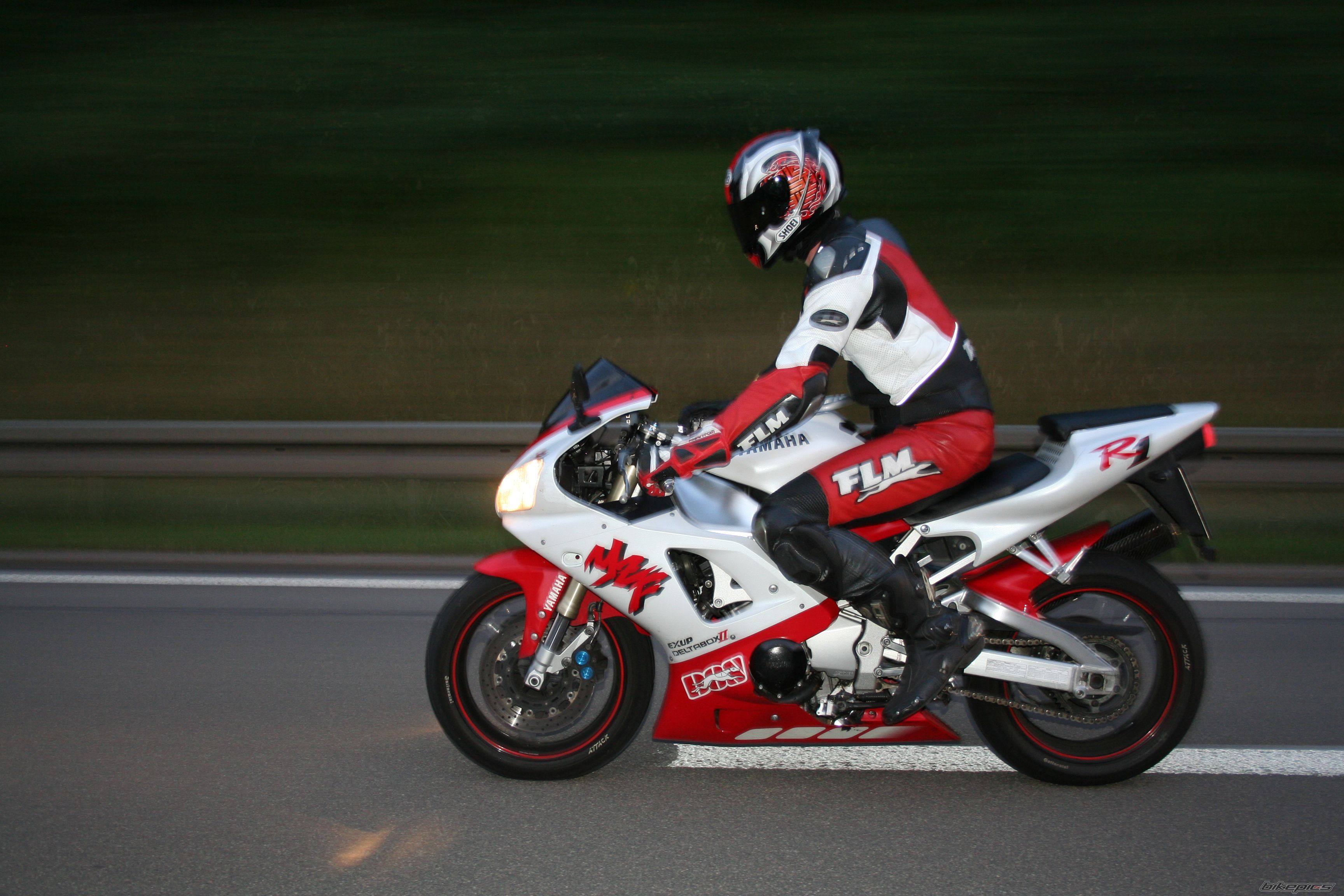 1998 YAMAHA YZF R1 | Picture 1708281 motorcycle photo