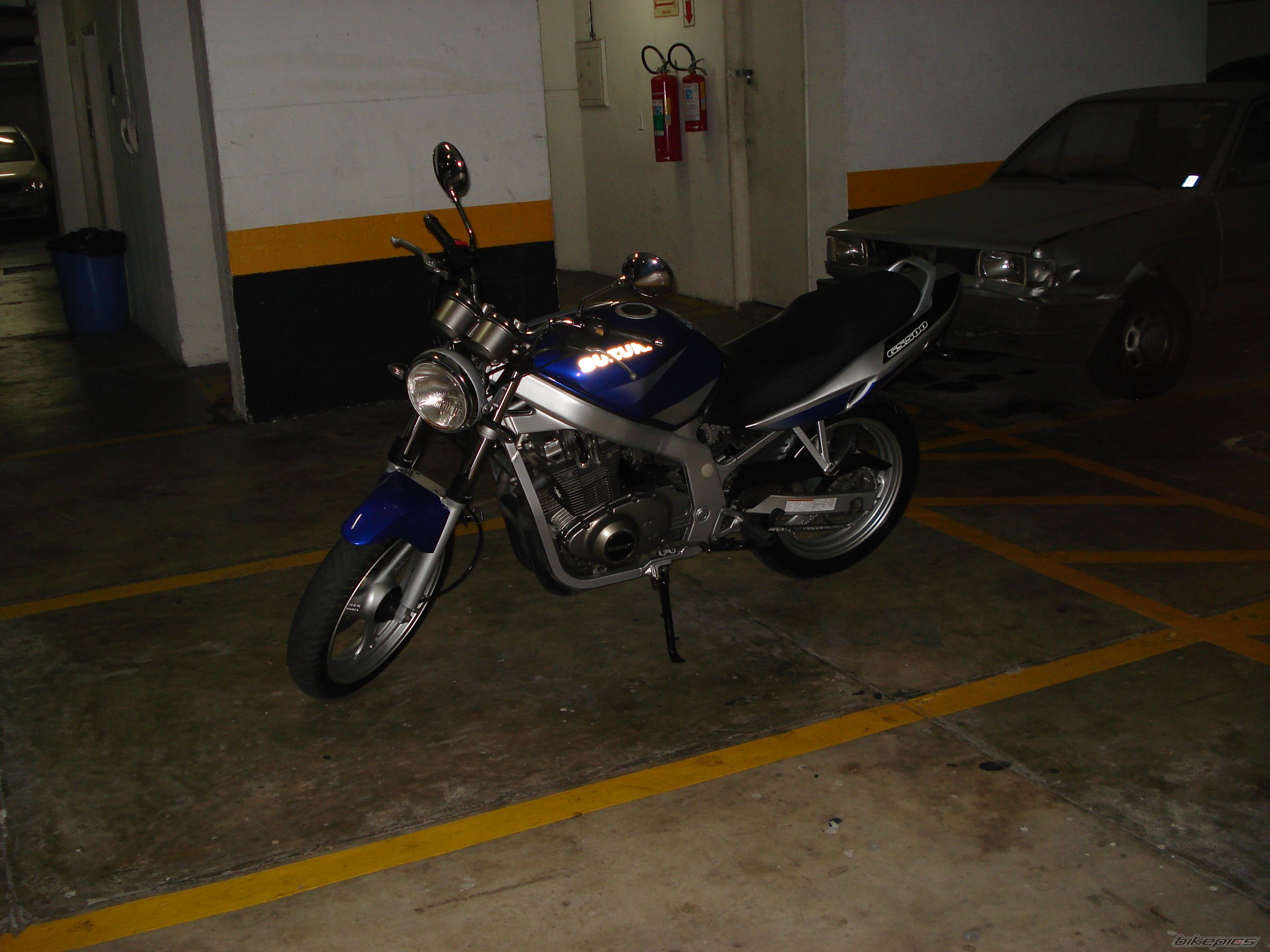 2002 SUZUKI GS 500 | Picture 1711606 motorcycle photo