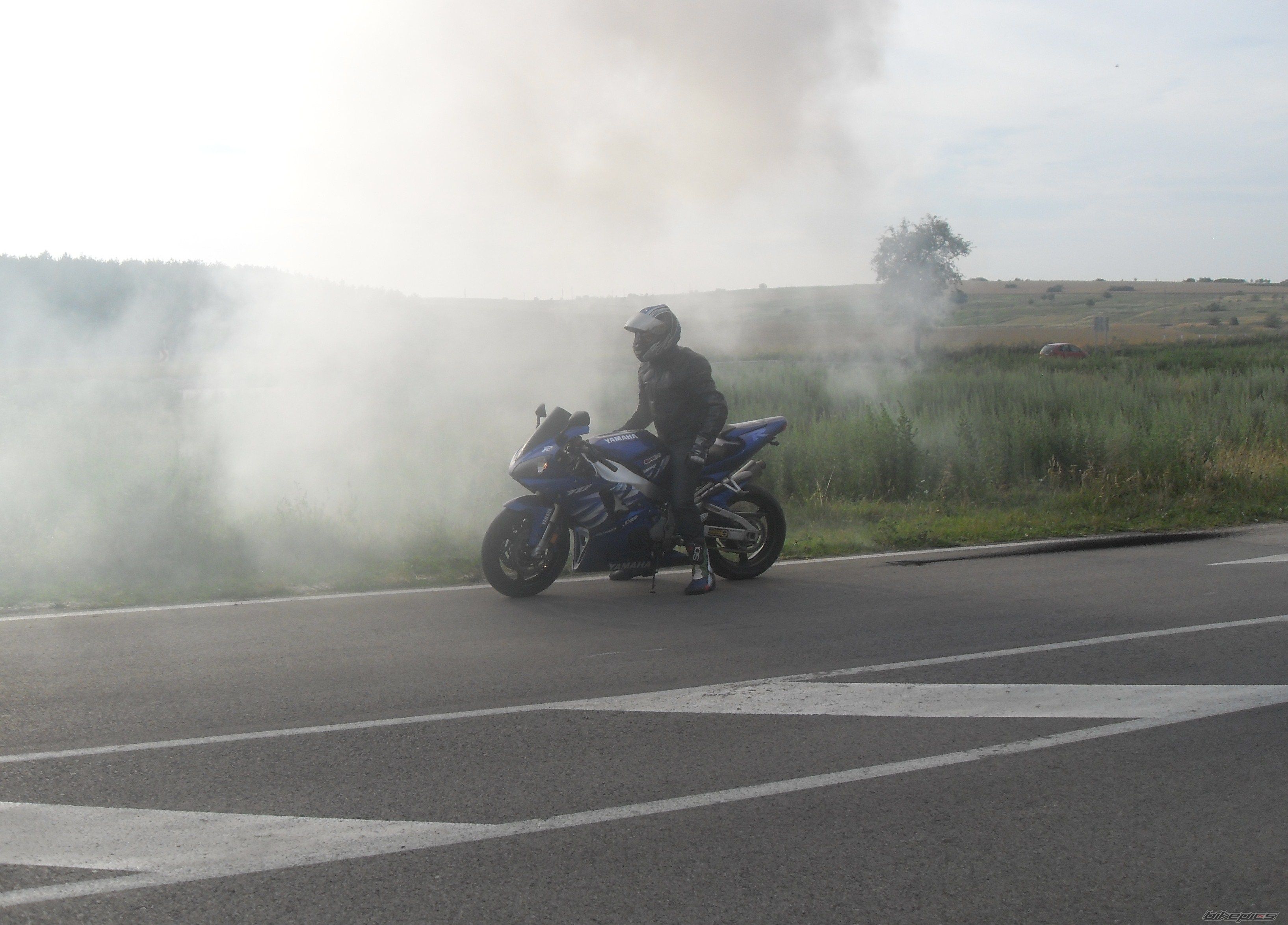 2000 YAMAHA YZF R1 | Picture 1712107 motorcycle photo
