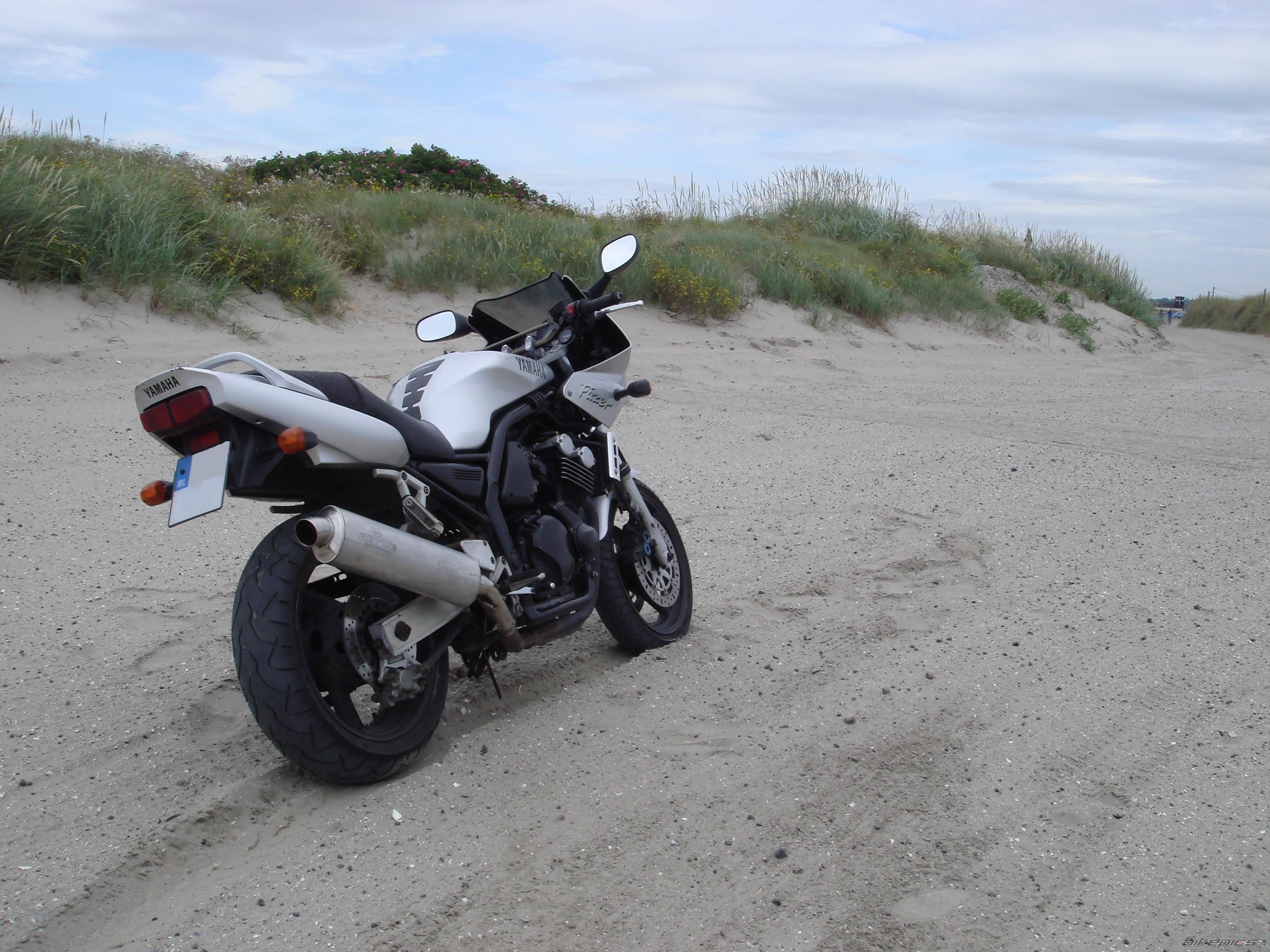 2001 YAMAHA FZS 600 FAZER | Picture 1713506 motorcycle photo