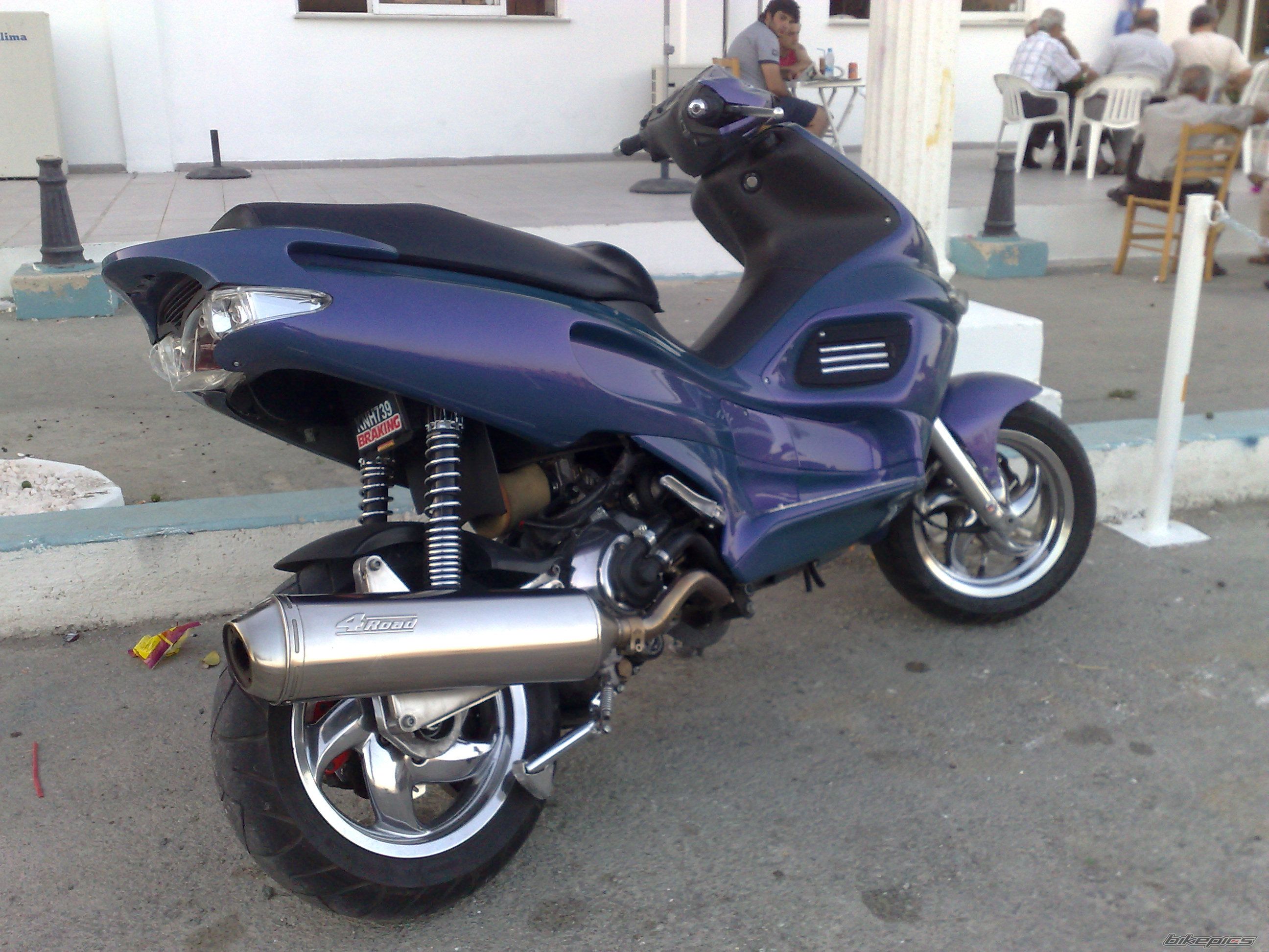 2010 GILERA RUNNER 200 VXR | Picture 1714060 motorcycle photo
