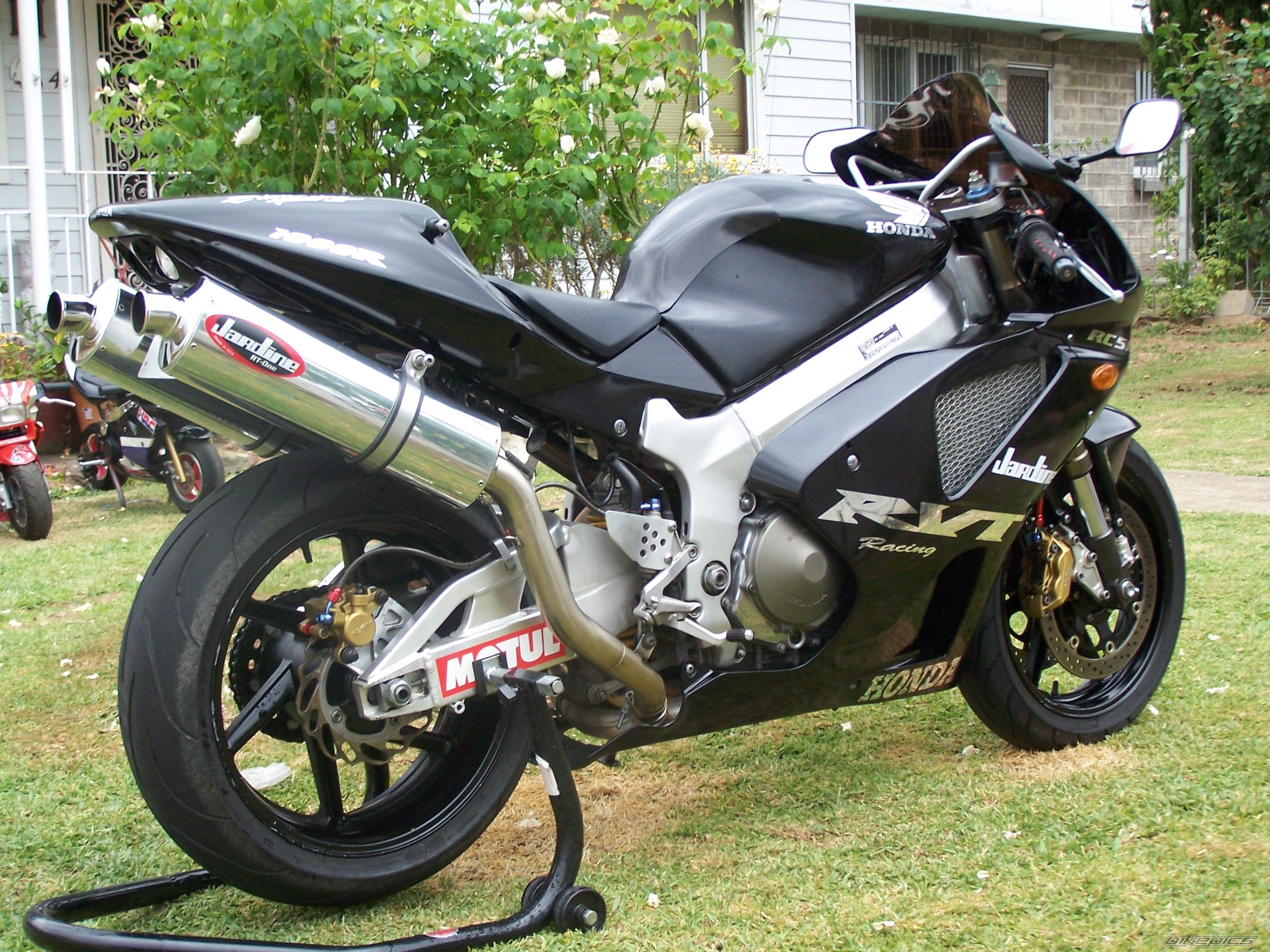2000 HONDA VTR 1000 SP1 | Picture 1714104 motorcycle photo