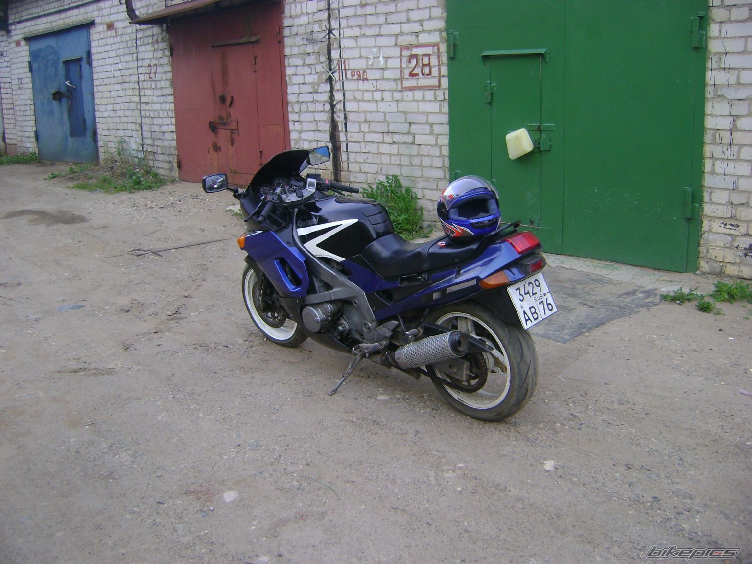 1990 KAWASAKI ZZR 400 | Picture 1715191 motorcycle photo
