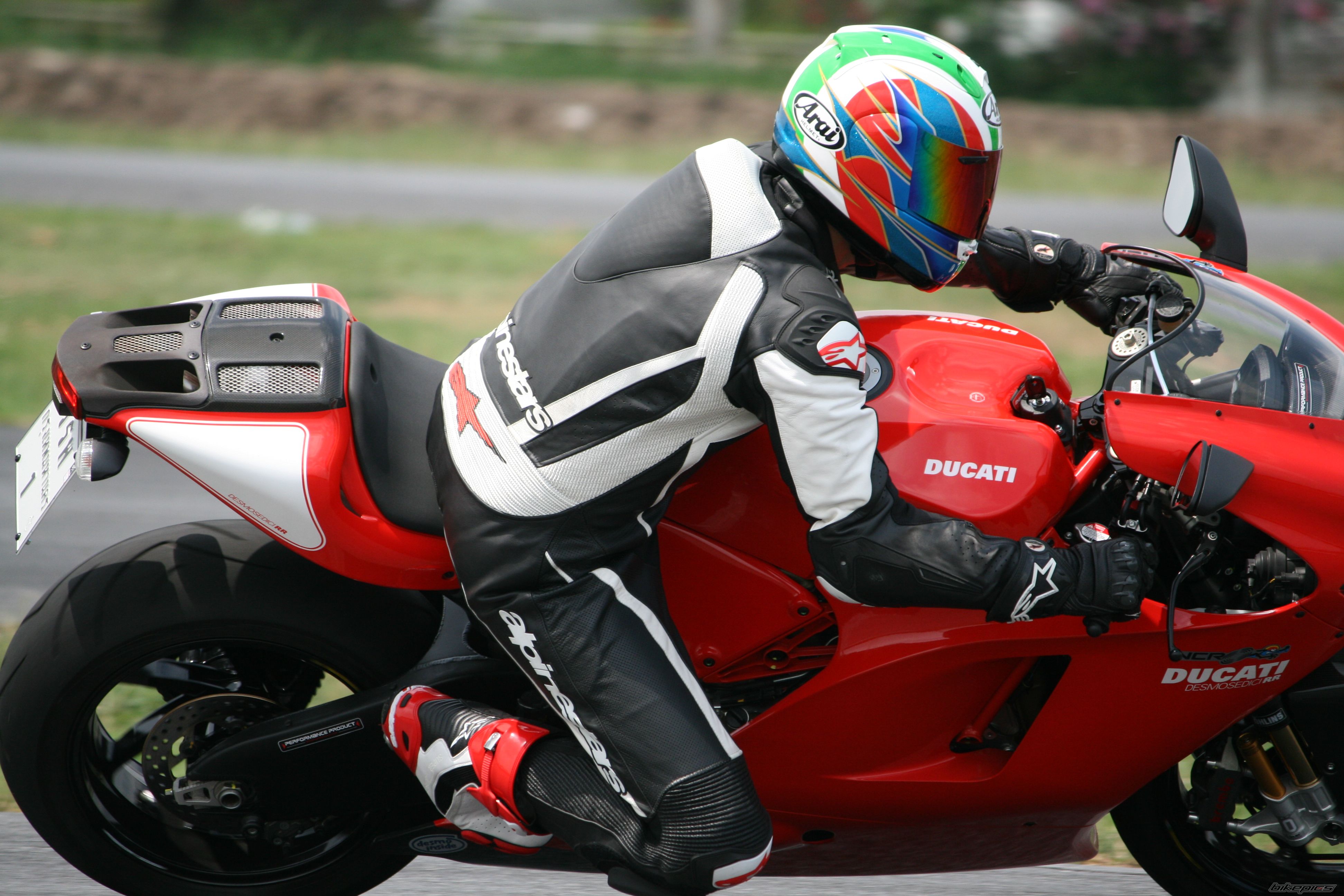 2009 DUCATI DESMOSEDICI RR | Picture 1715596 motorcycle photo