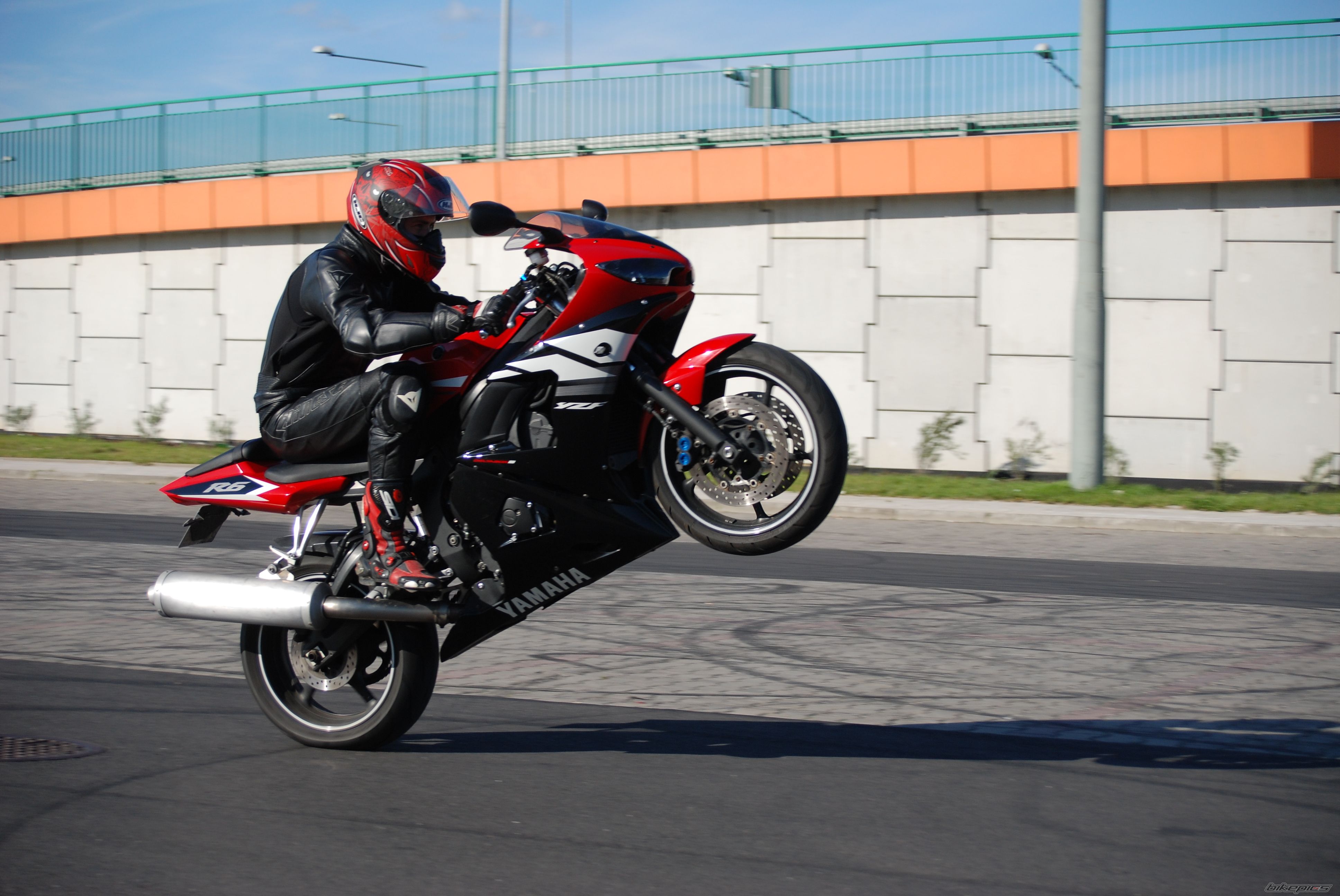 2004 YAMAHA YZF R6 | Picture 1715663 motorcycle photo