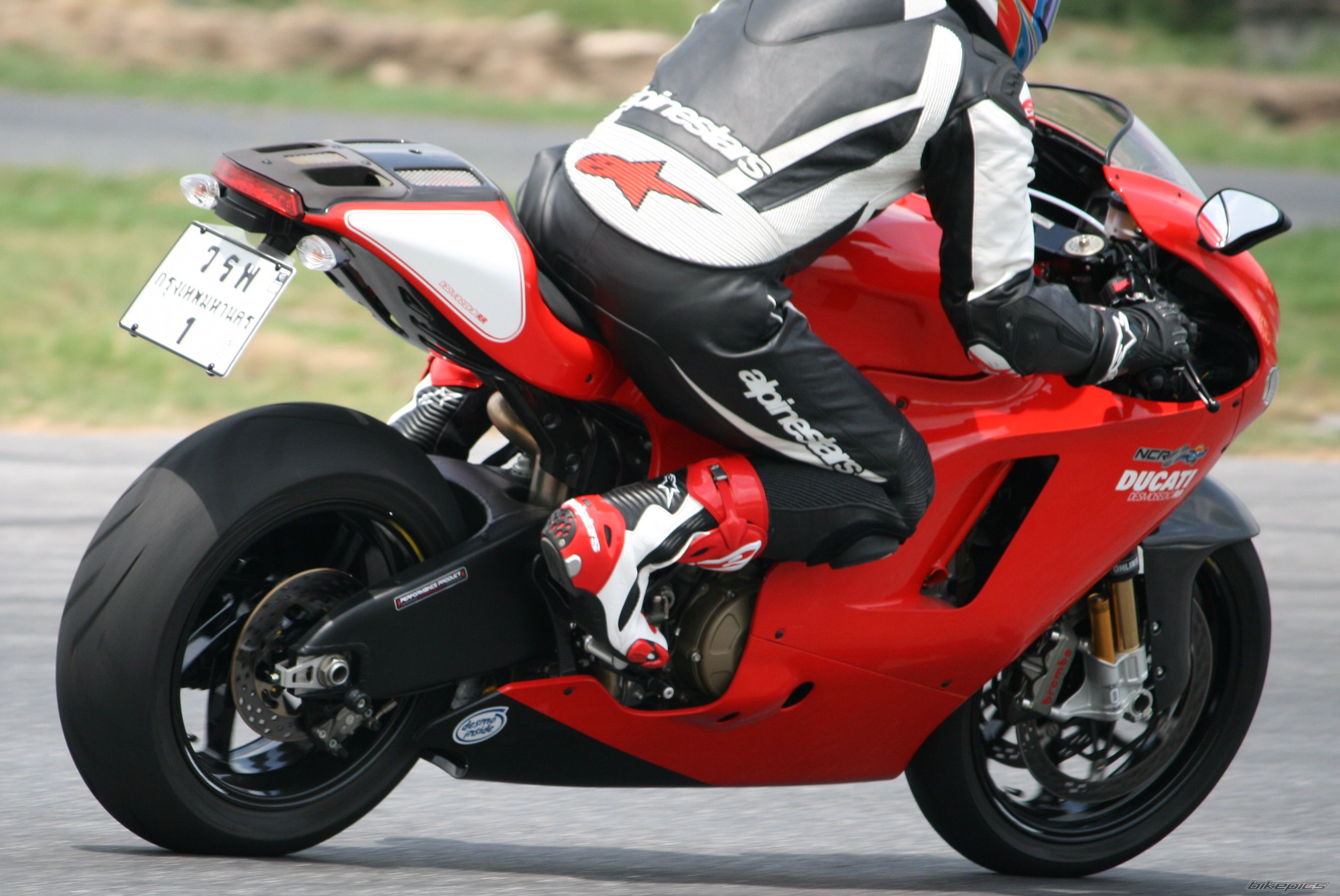 2009 DUCATI DESMOSEDICI RR | Picture 1716016 motorcycle photo