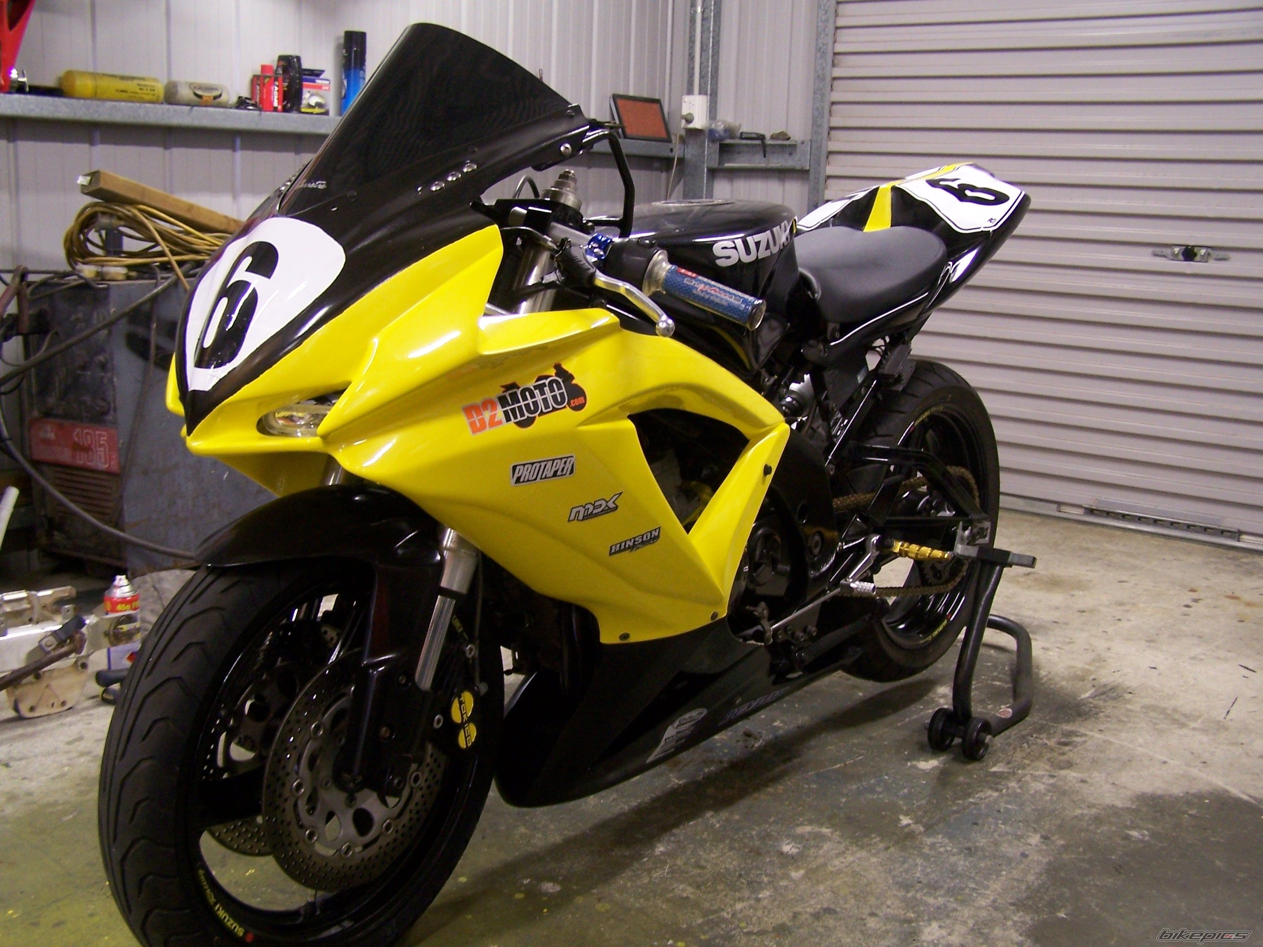 1992 SUZUKI RGV 250 | Picture 1716094 motorcycle photo