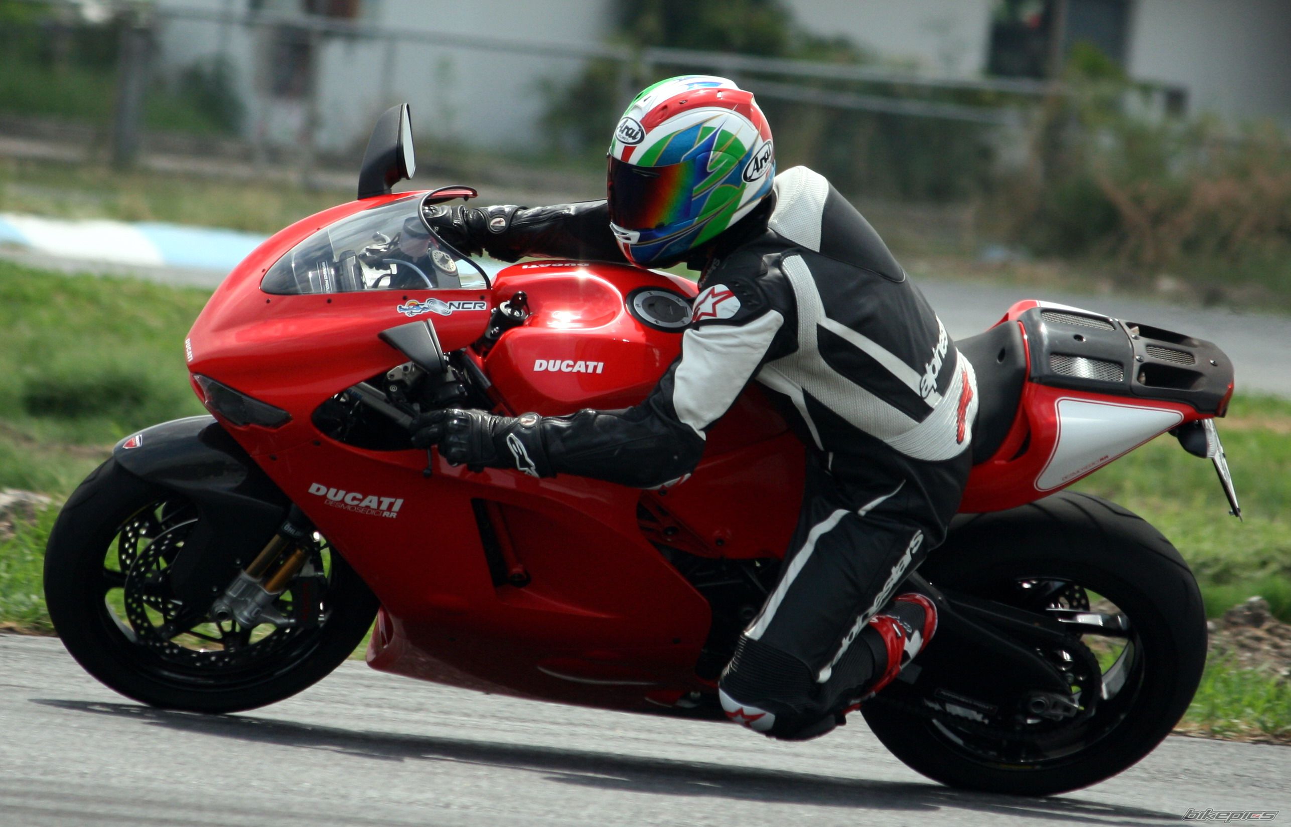 2009 DUCATI DESMOSEDICI RR | Picture 1716368 motorcycle photo