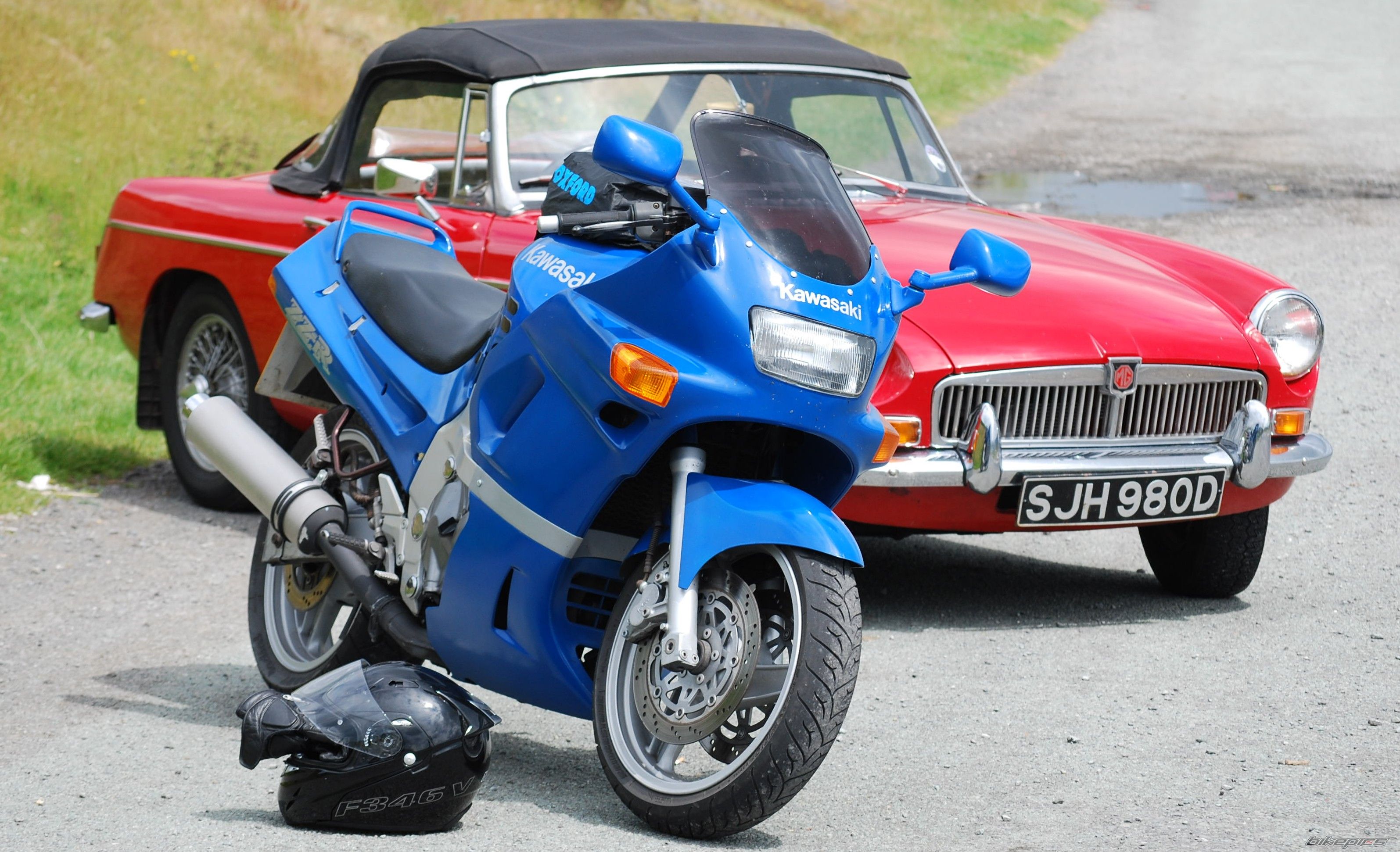1990 KAWASAKI ZZR 400 | Picture 1717589 motorcycle photo