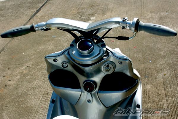2009 SUZUKI UE 125 | Picture 1717685 motorcycle photo