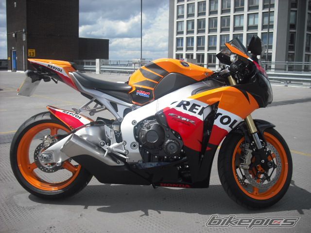 2009 HONDA CBR 1000  RR | Picture 1718058 motorcycle photo