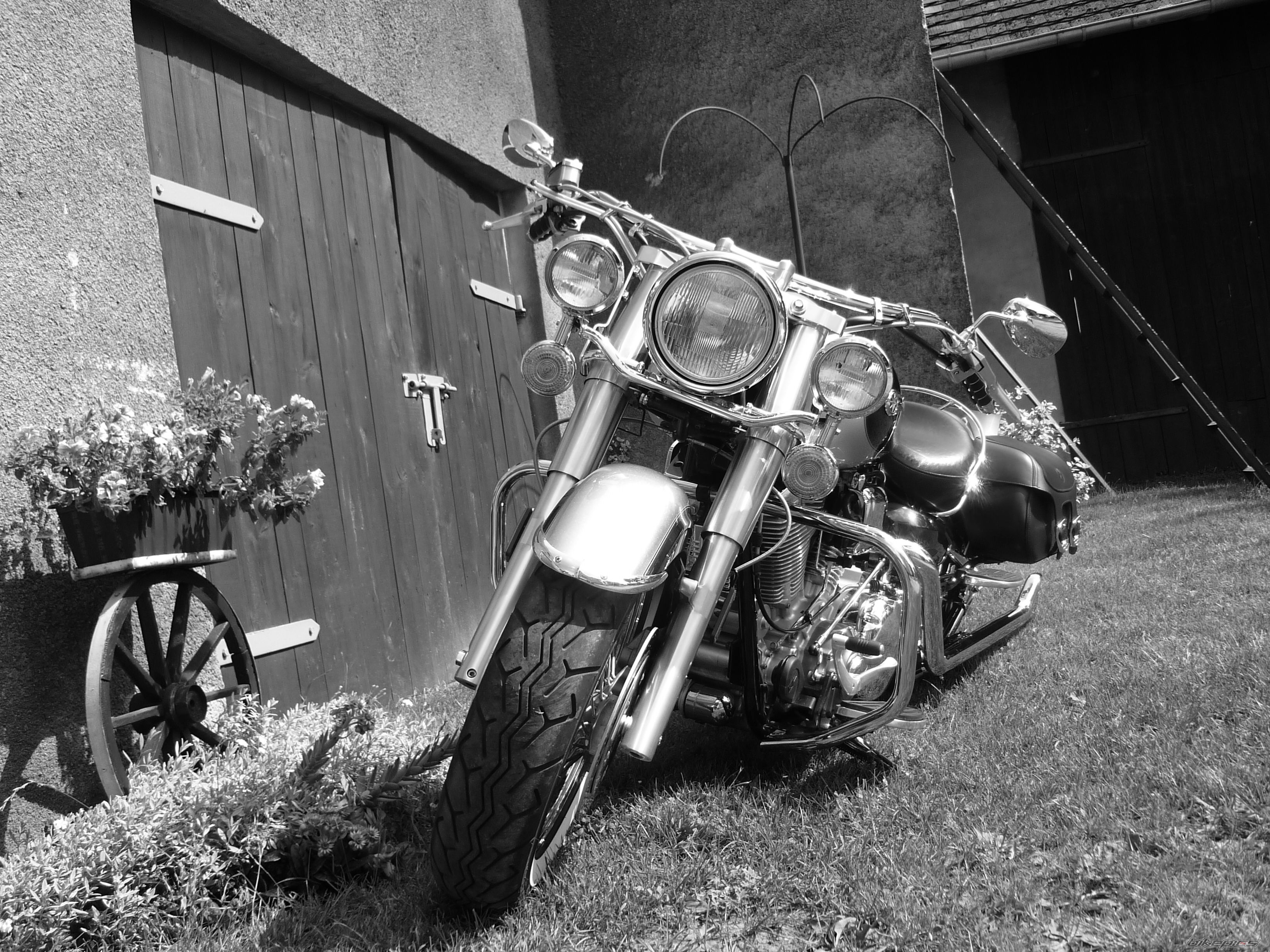 2007 YAMAHA ROAD STAR SILVERADO XVS 1700 | Picture 1719007 motorcycle photo