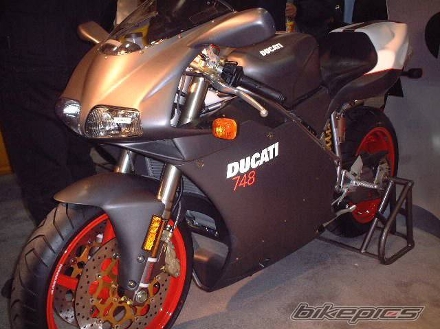 2002 DUCATI 748 | Picture 17195 motorcycle photo