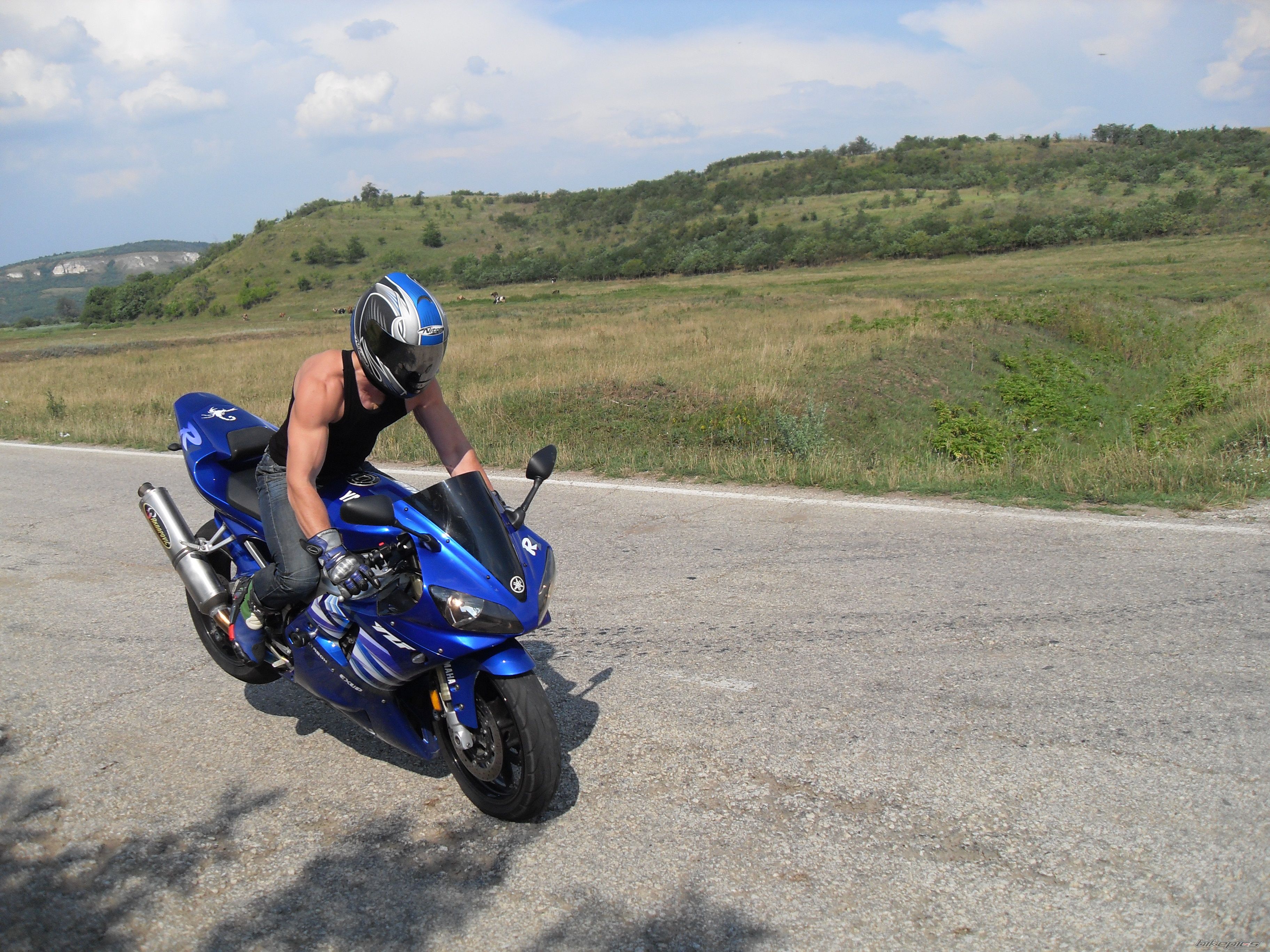 2000 YAMAHA YZF R1 | Picture 1720894 motorcycle photo