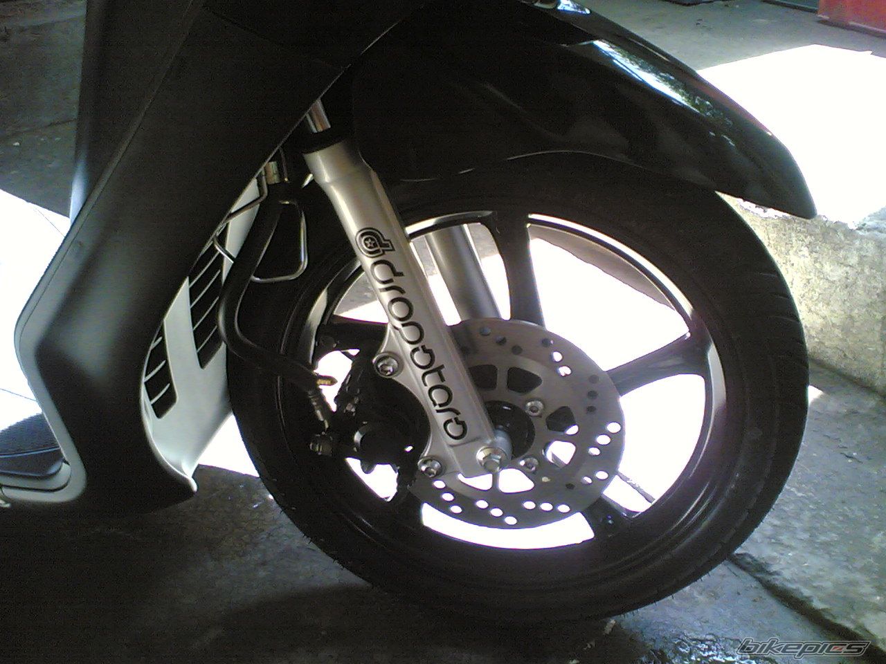 2009 YAMAHA MIO | Picture 1723793 motorcycle photo
