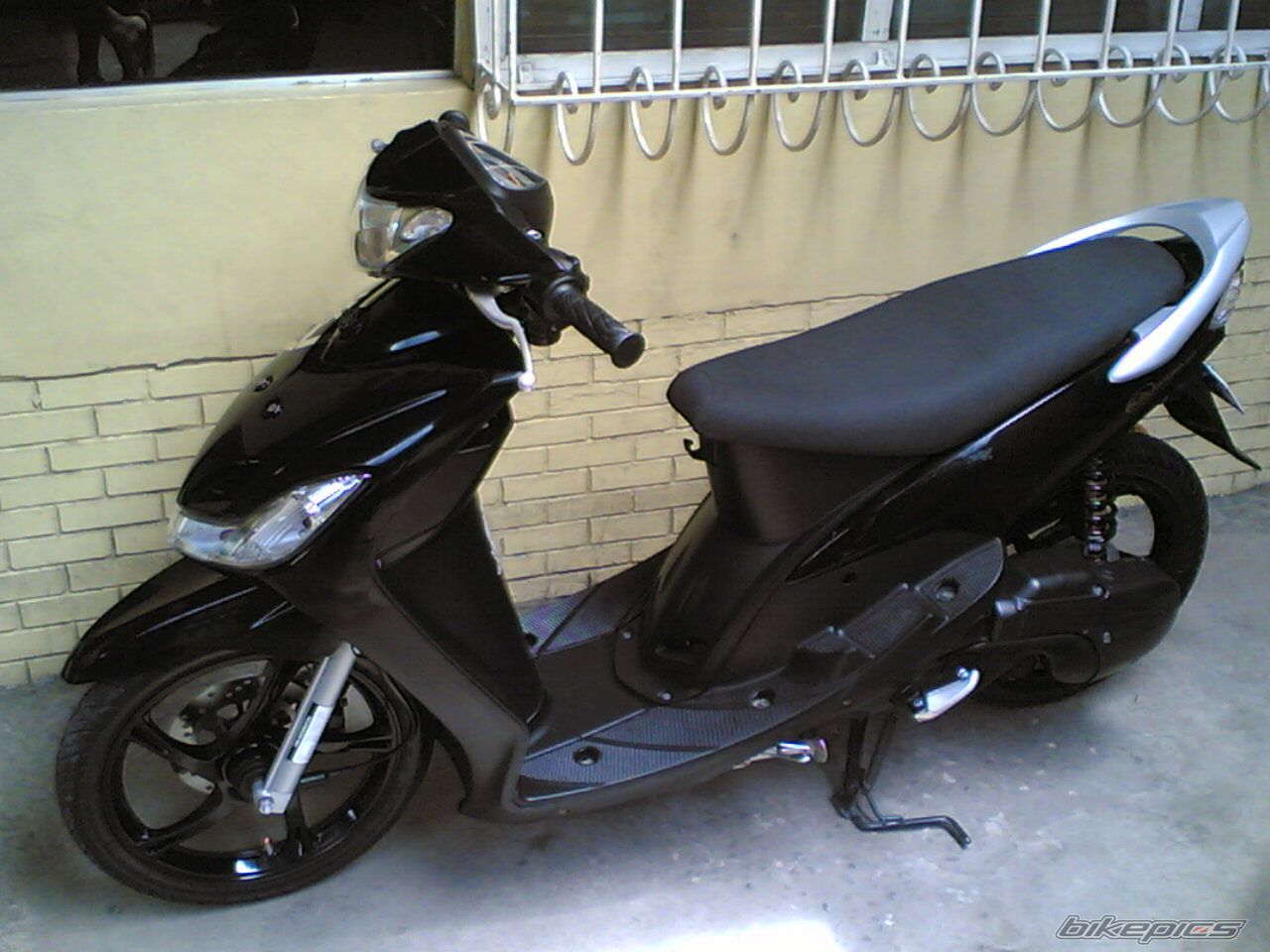 2009 YAMAHA MIO | Picture 1723802 motorcycle photo