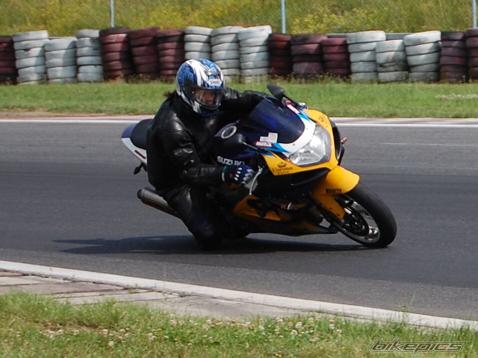 2001 SUZUKI GSX R 1000 | Picture 1726121 motorcycle photo