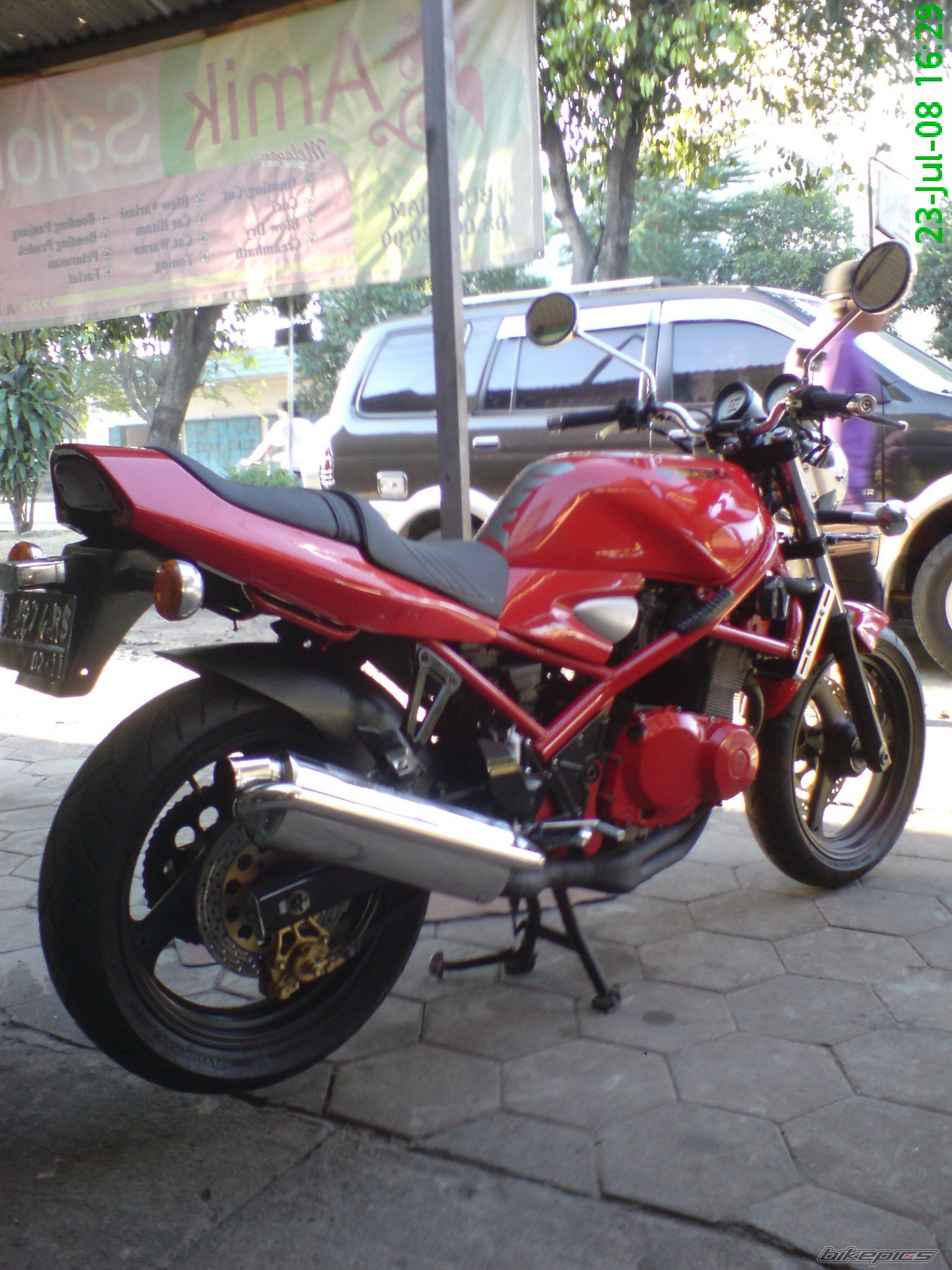 2009 SUZUKI GS 250 | Picture 1730000 motorcycle photo