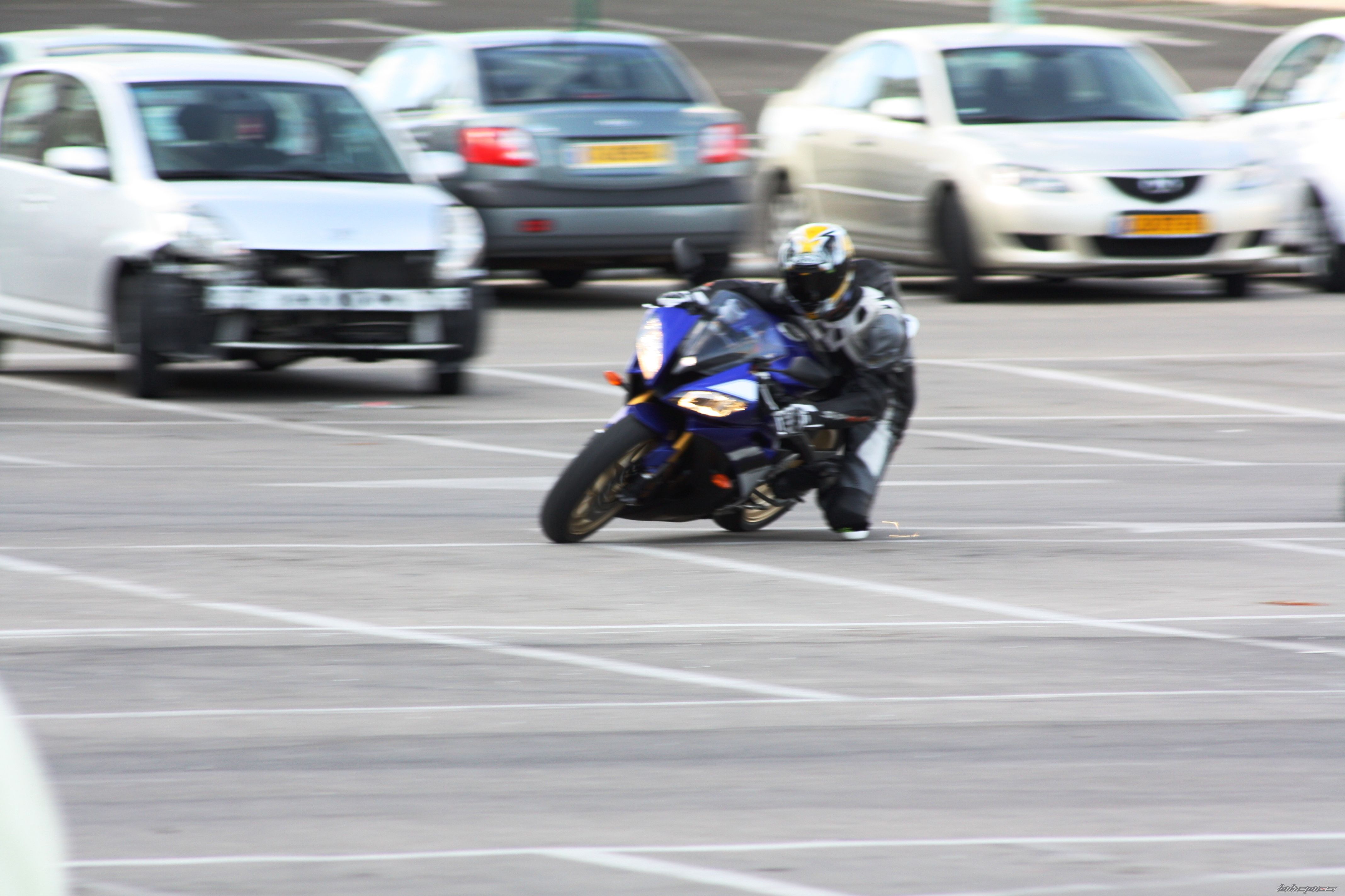 2008 YAMAHA YZF R6 | Picture 1730393 motorcycle photo