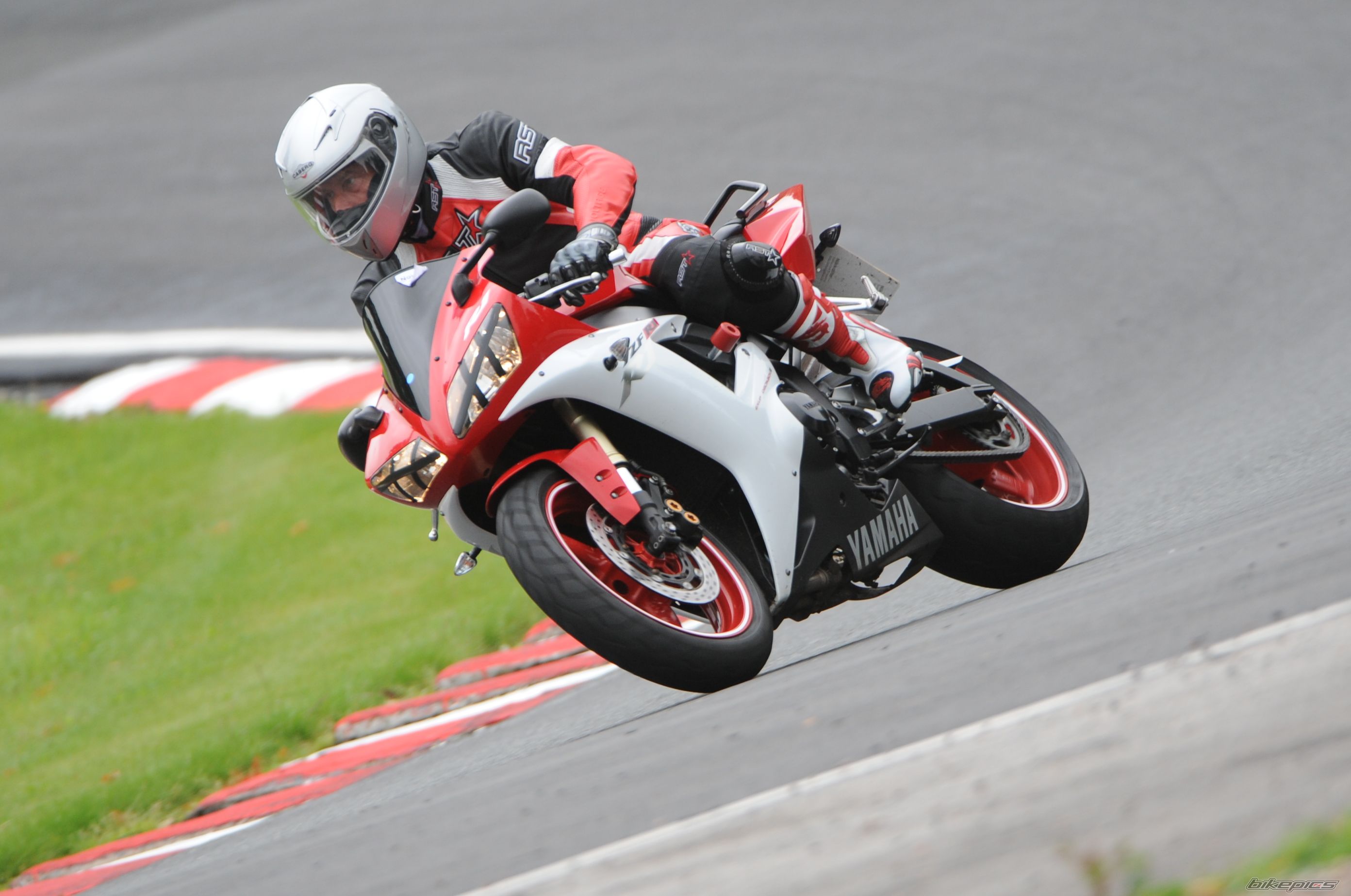 2003 YAMAHA YZF R1 | Picture 1730606 motorcycle photo