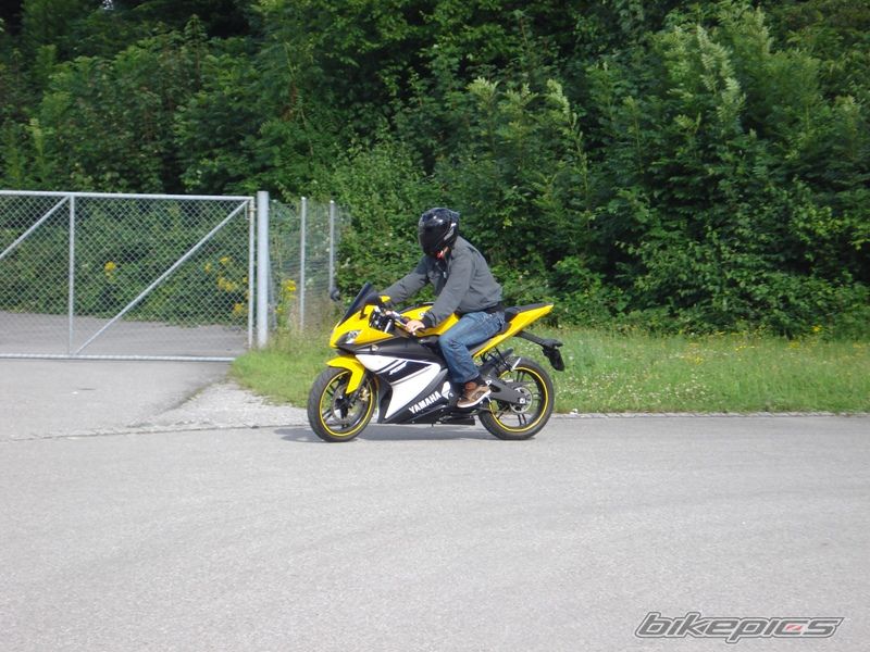 2009 YAMAHA YZF R125 | Picture 1730907 motorcycle photo