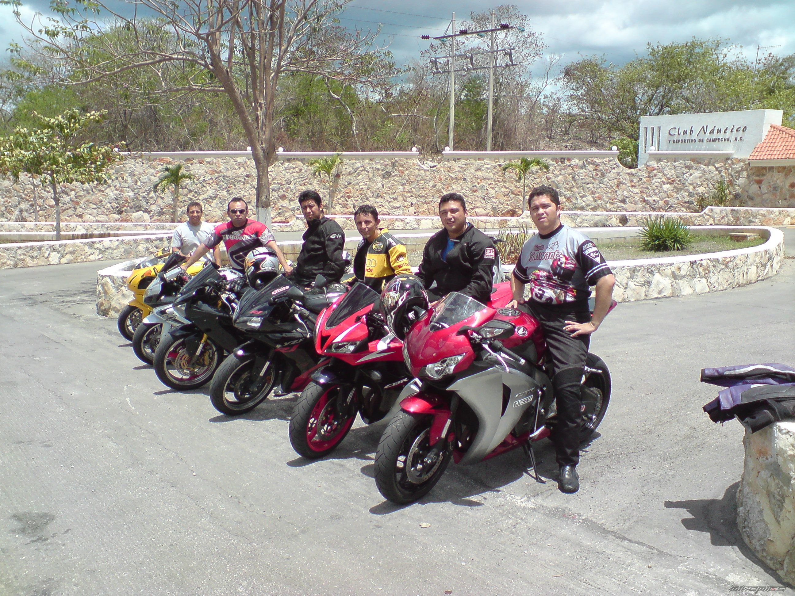 2007 YAMAHA YZF R1 | Picture 1733200 motorcycle photo