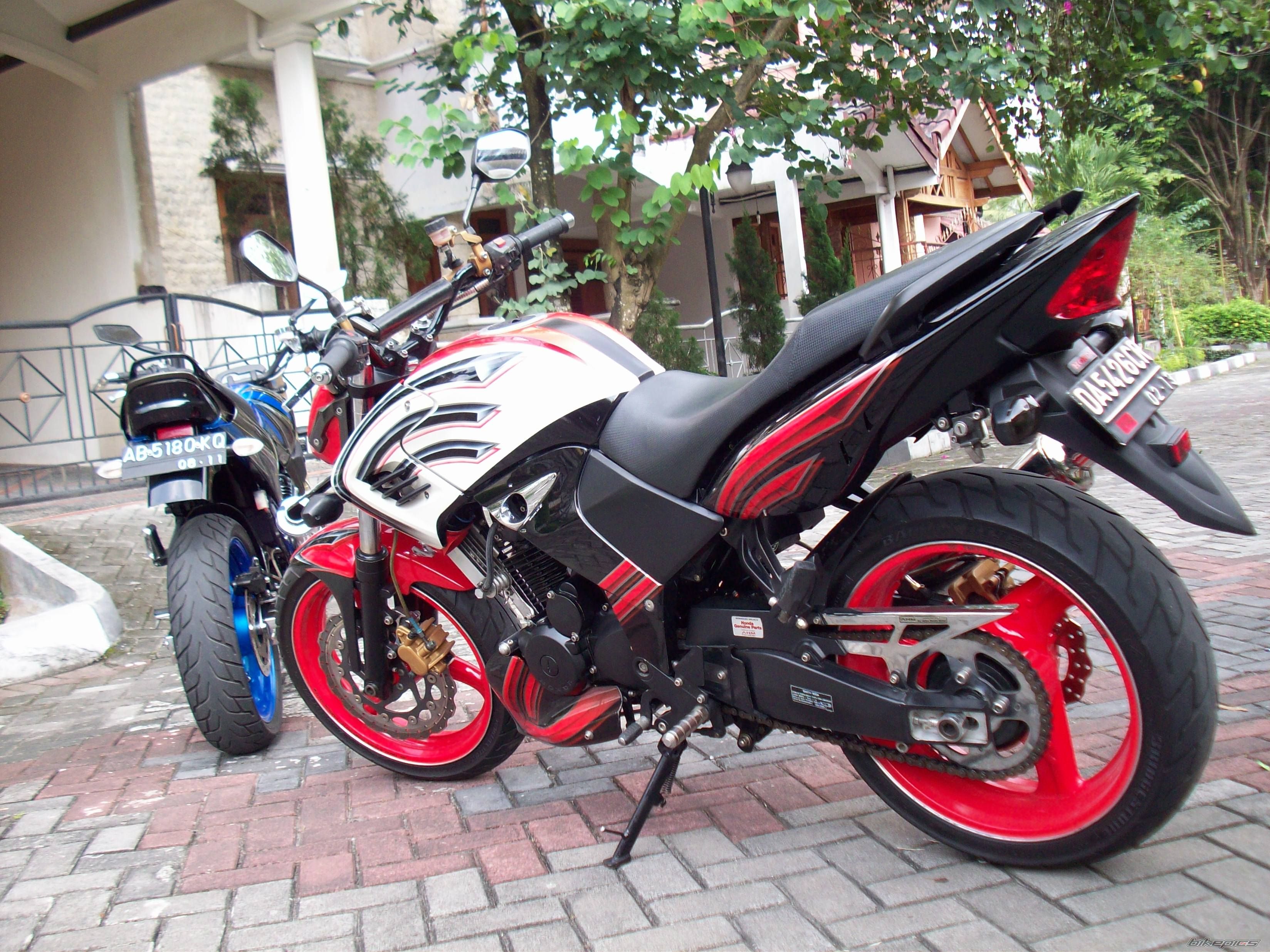 2009 SUZUKI SHOGUN SP 125 | Picture 1734693 motorcycle photo