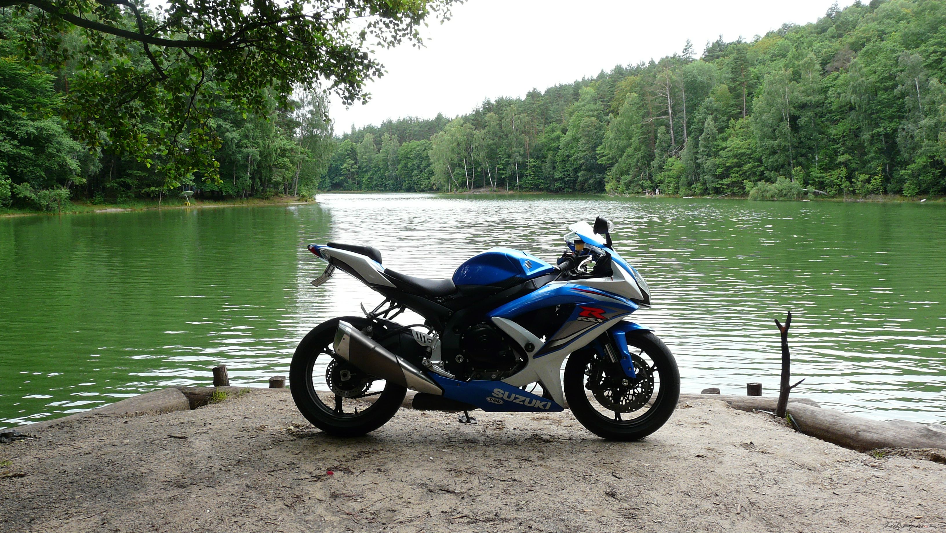 2009 SUZUKI GSX R 750 | Picture 1735080 motorcycle photo