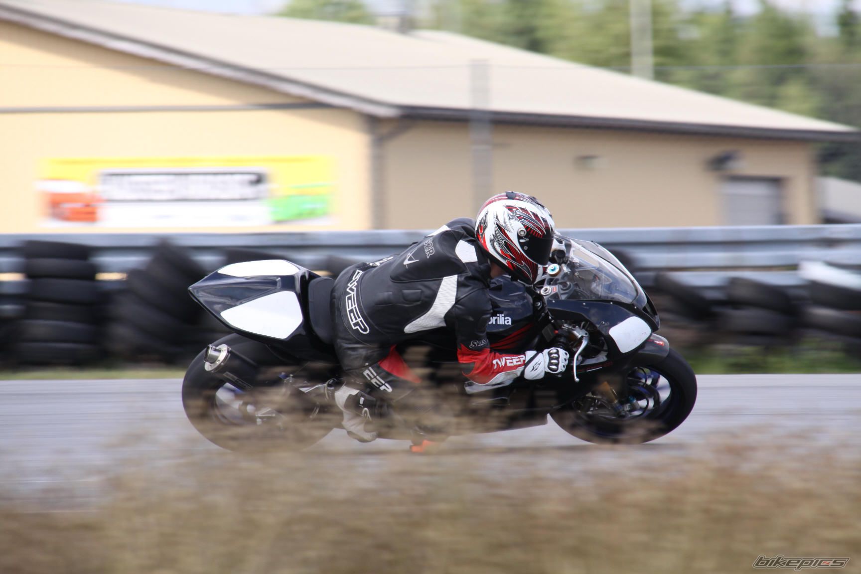 2004 APRILIA RSV MILLE FACTORY | Picture 1735458 motorcycle photo