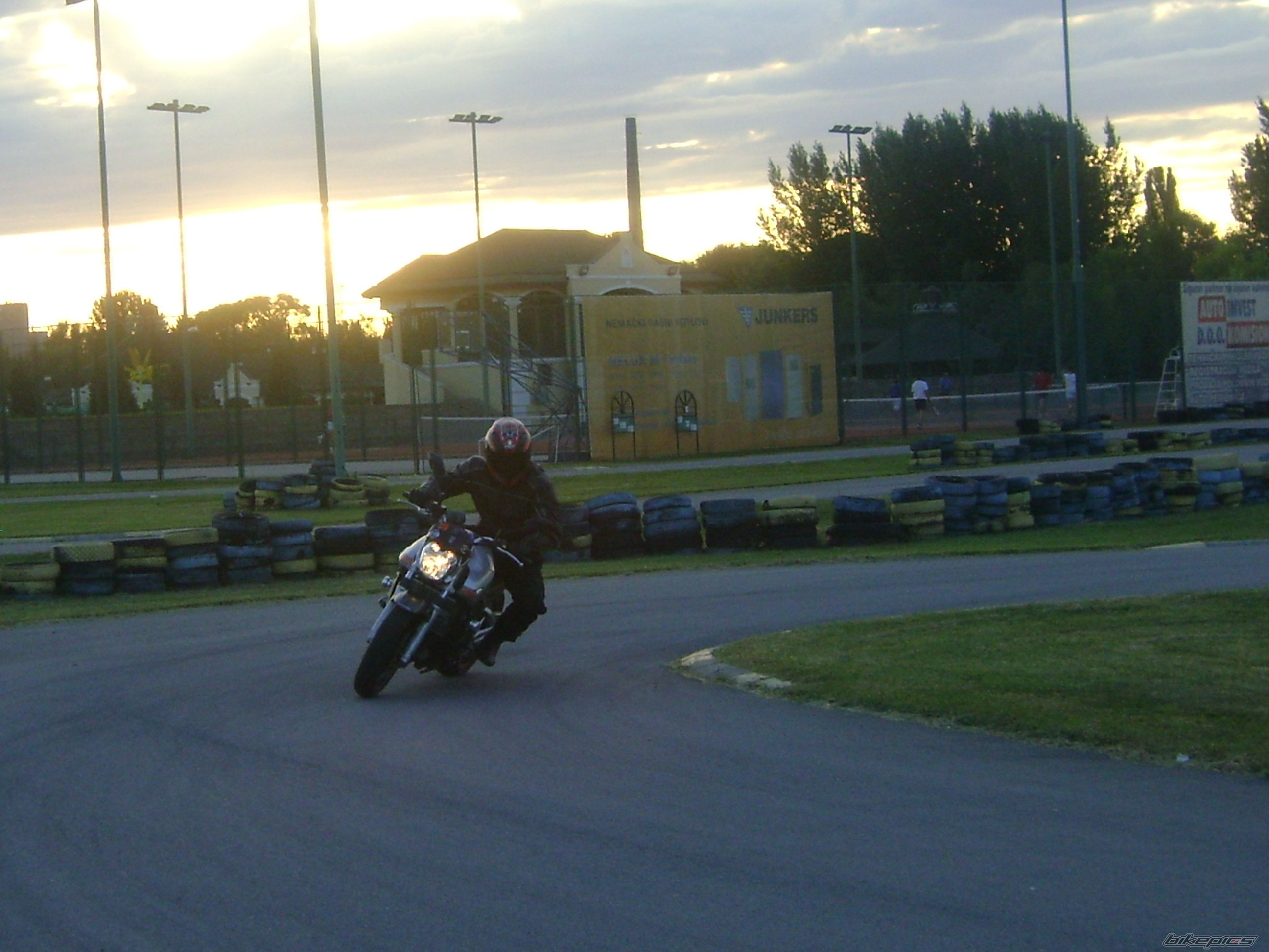 2008 SUZUKI GSR 600 | Picture 1736583 motorcycle photo