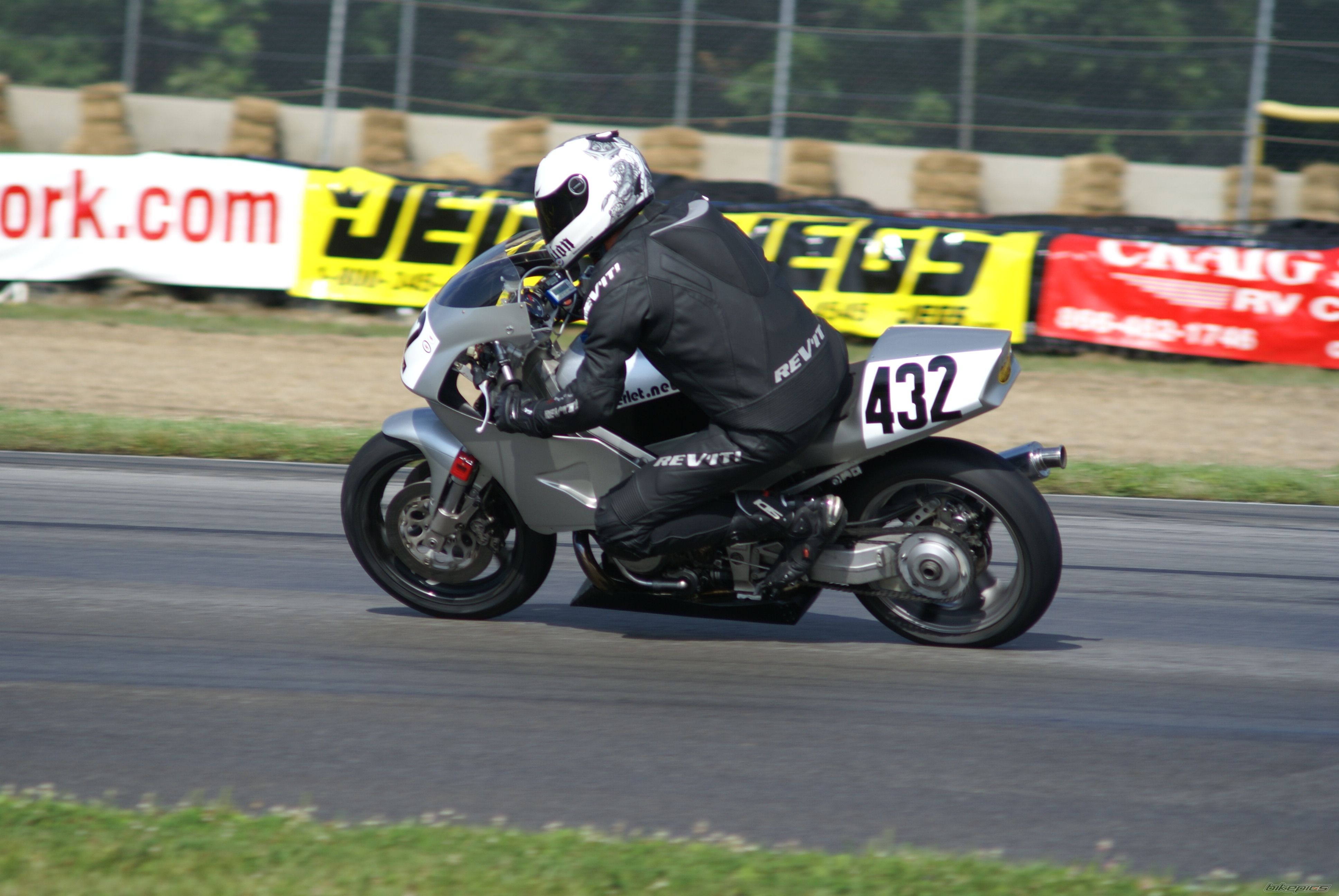 2005 SUZUKI BOULEVARD C50 | Picture 1737456 motorcycle photo