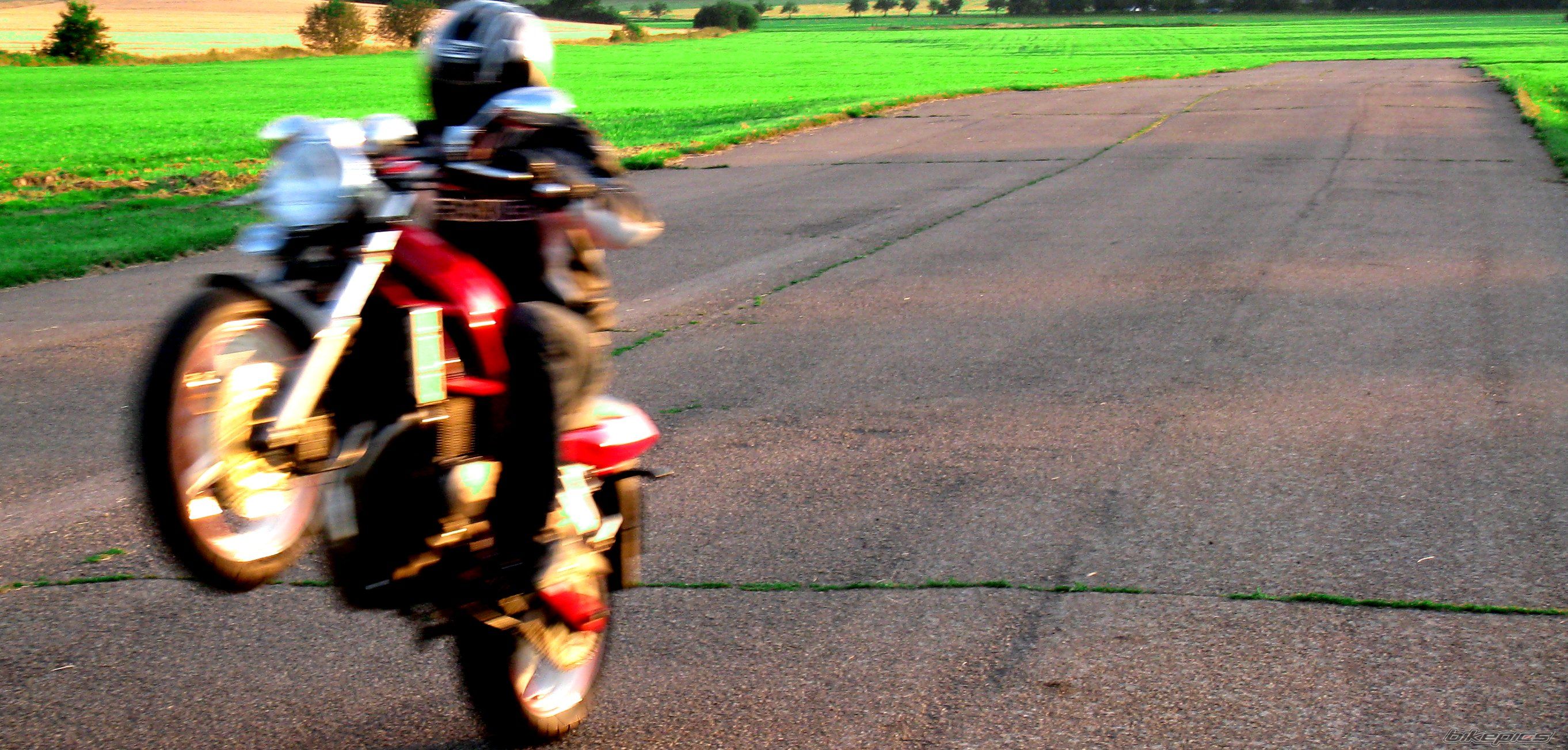 1993 SUZUKI BANDIT 400 | Picture 1739972 motorcycle photo