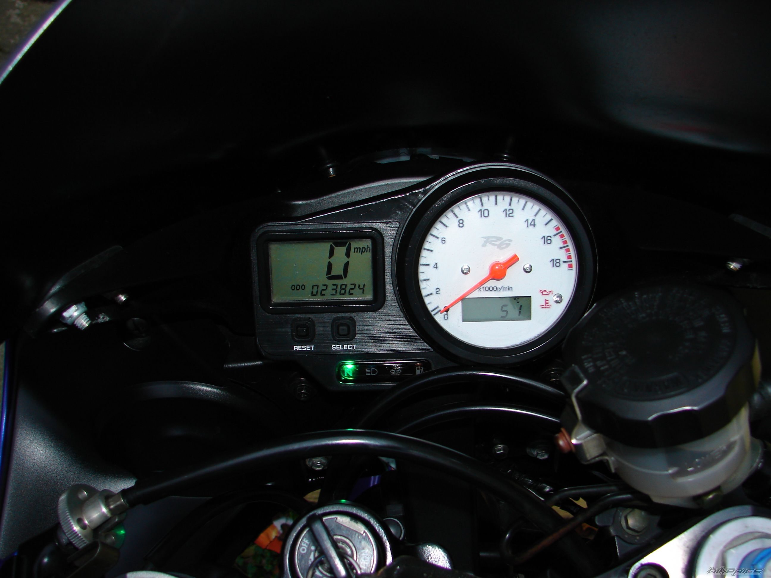 2001 YAMAHA YZF R6 | Picture 1742351 motorcycle photo
