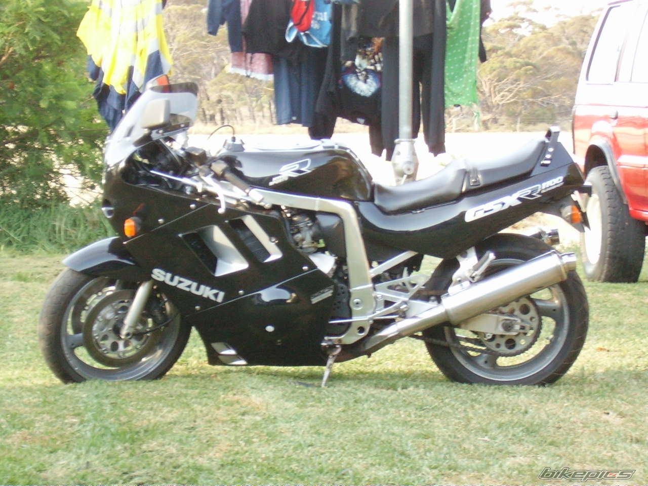 1989 SUZUKI GSX R 1100 | Picture 1743038 motorcycle photo