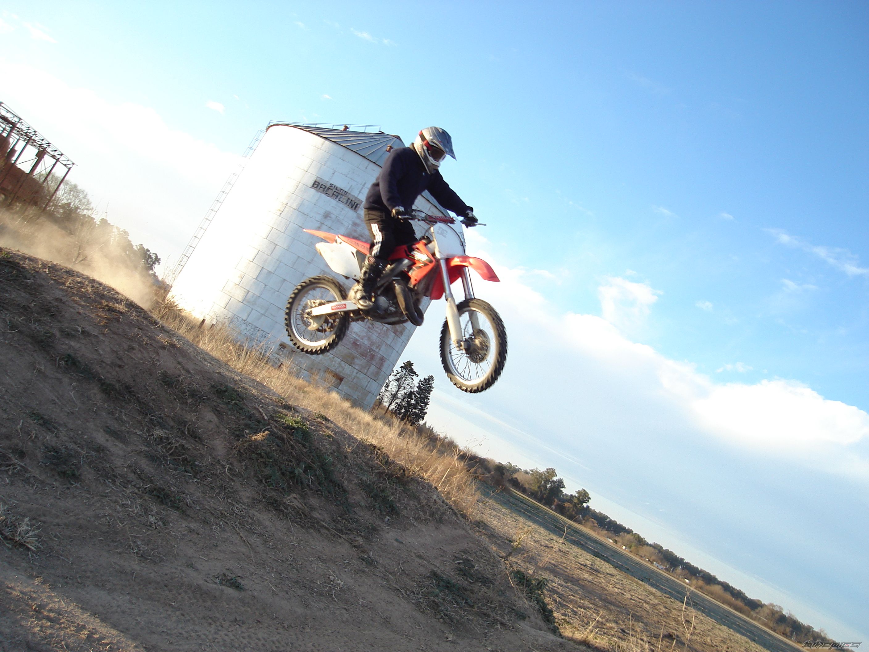 2002 HONDA CR 125 | Picture 1744646 motorcycle photo