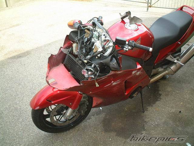 1998 HONDA CBR 1100 BLACKBIRD | Picture 174597 motorcycle photo