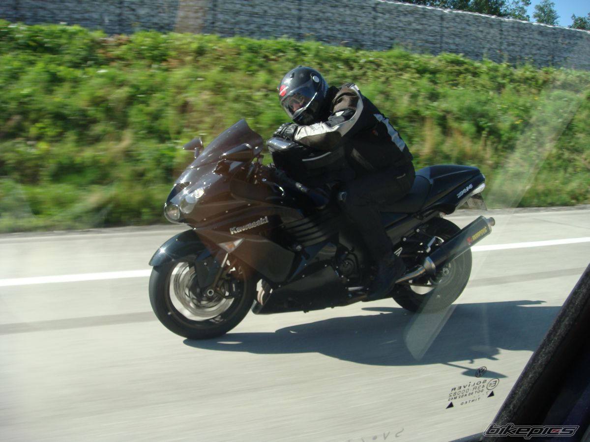 2006 KAWASAKI ZZR 1400 | Picture 1749531 motorcycle photo
