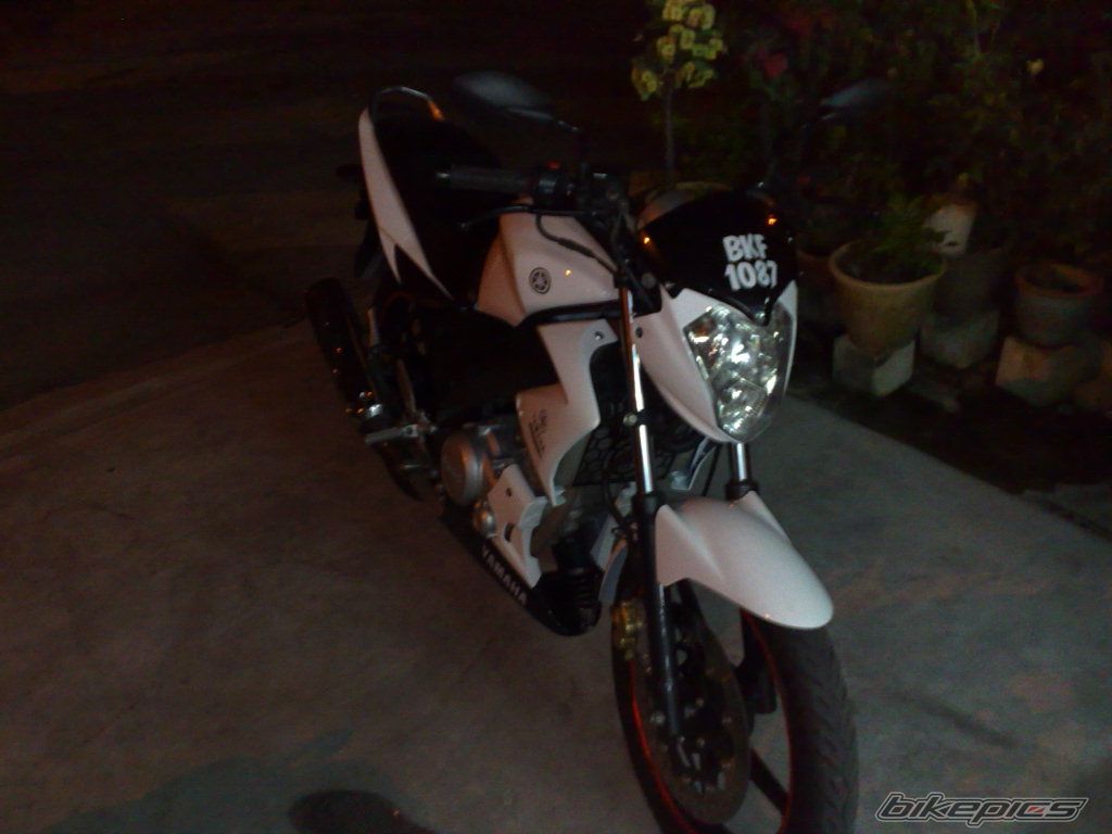 2009 YAMAHA FZ 150 | Picture 1749938 motorcycle photo