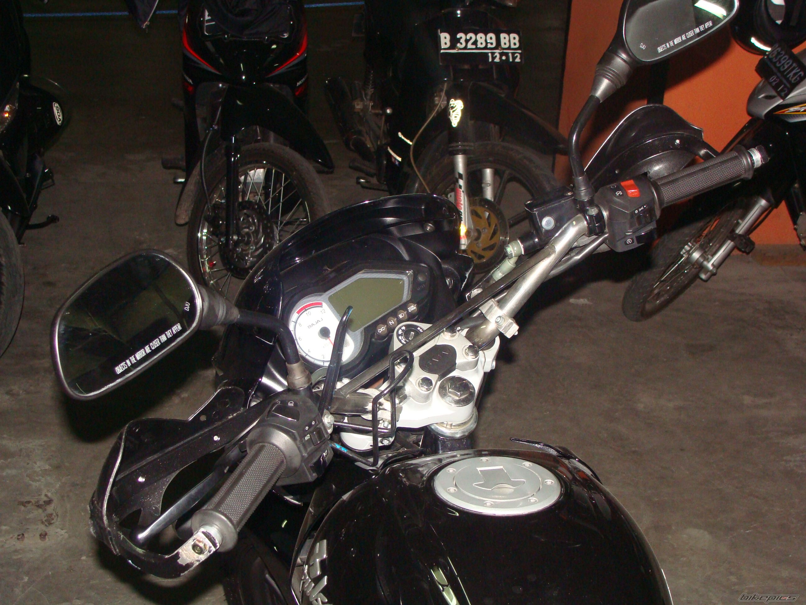 2009 BAJAJ PULSAR 180 | Picture 1750510 motorcycle photo