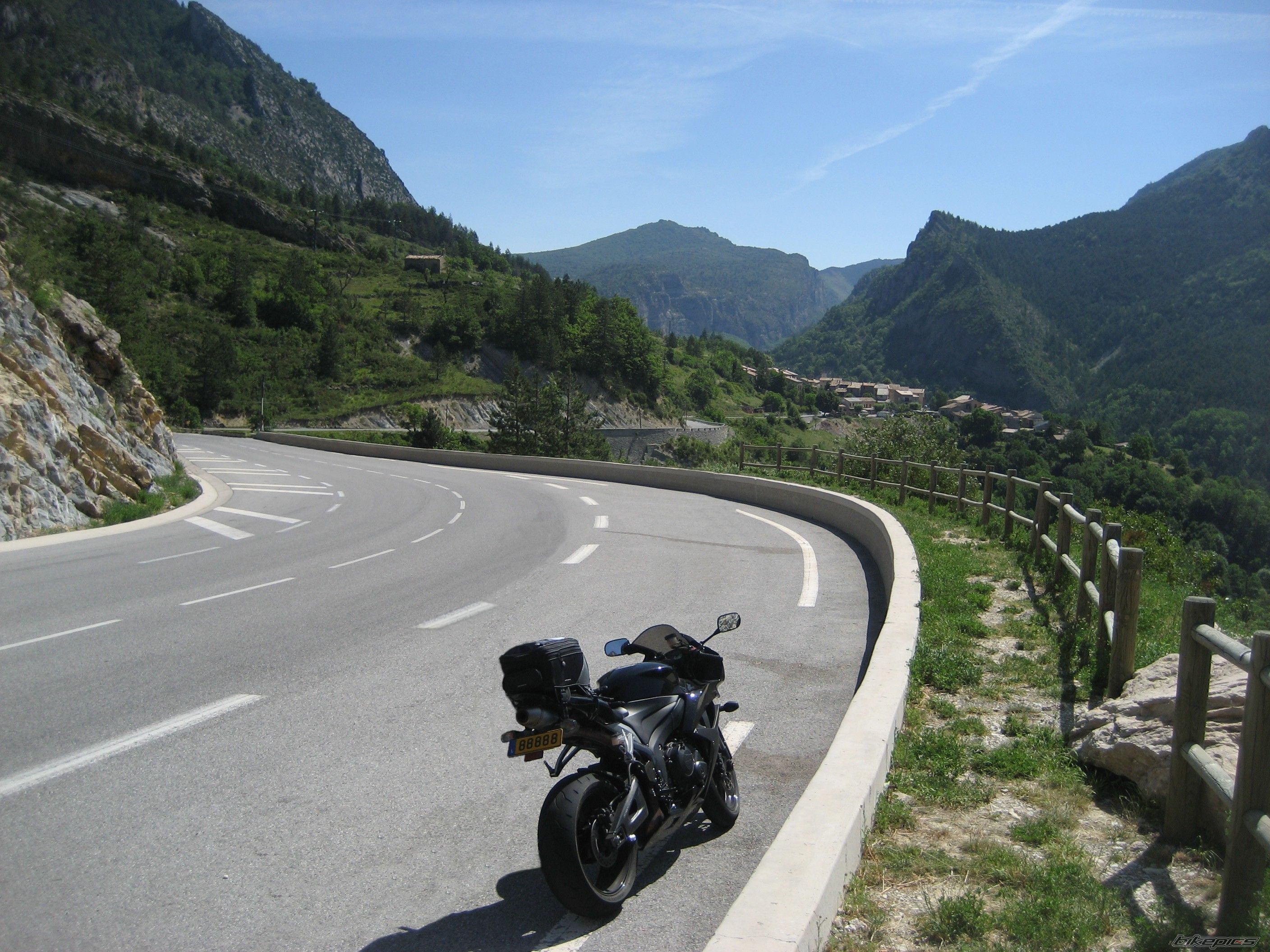 2008 HONDA CBR 600 RR | Picture 1751663 motorcycle photo