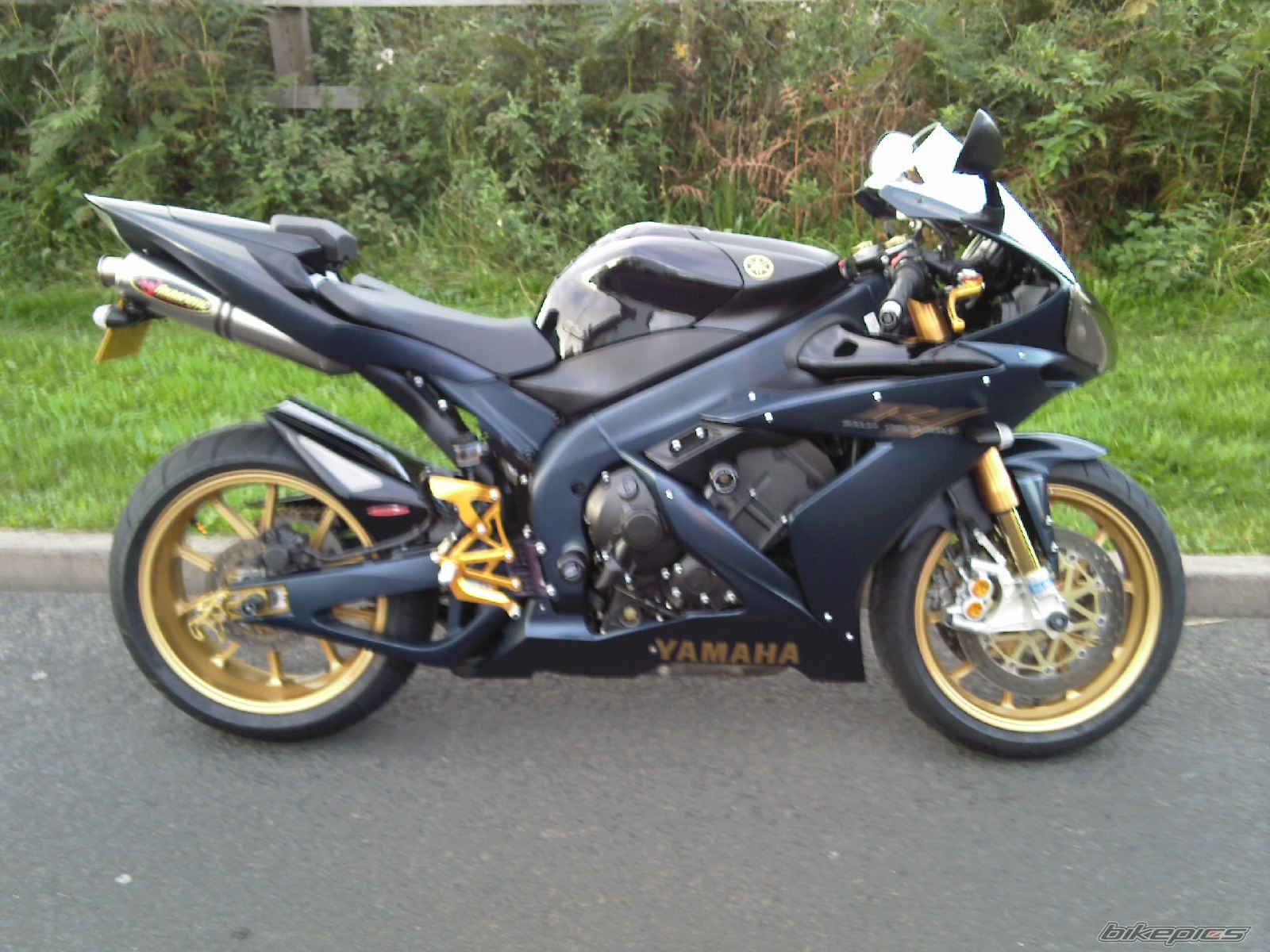2006 YAMAHA YZF R1 | Picture 1751992 motorcycle photo