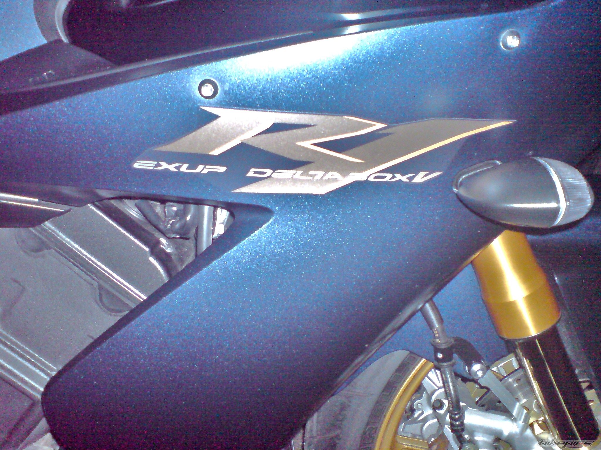 2006 YAMAHA YZF R1 | Picture 1752014 motorcycle photo