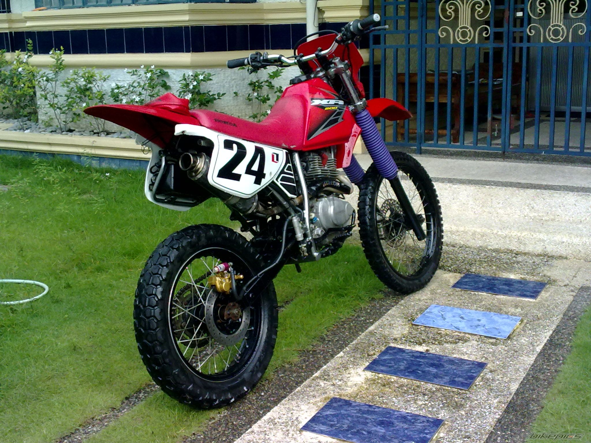 2001 HONDA XR 200 | Picture 1754517 motorcycle photo
